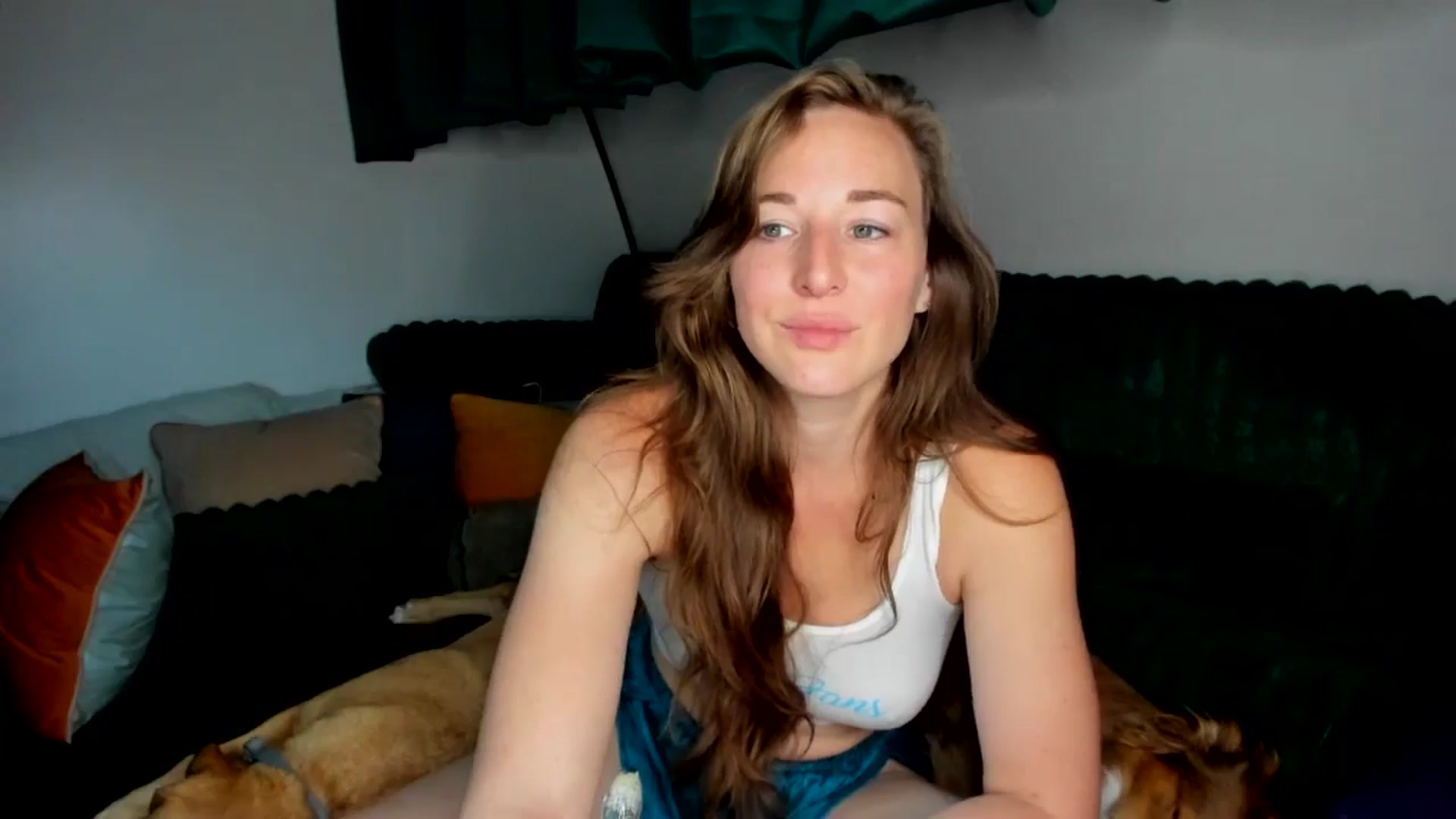 Gallery image thumbnail from She_is_Sam's myfreecams stream on, 09/27/2025, 17:35 image 19 of 20