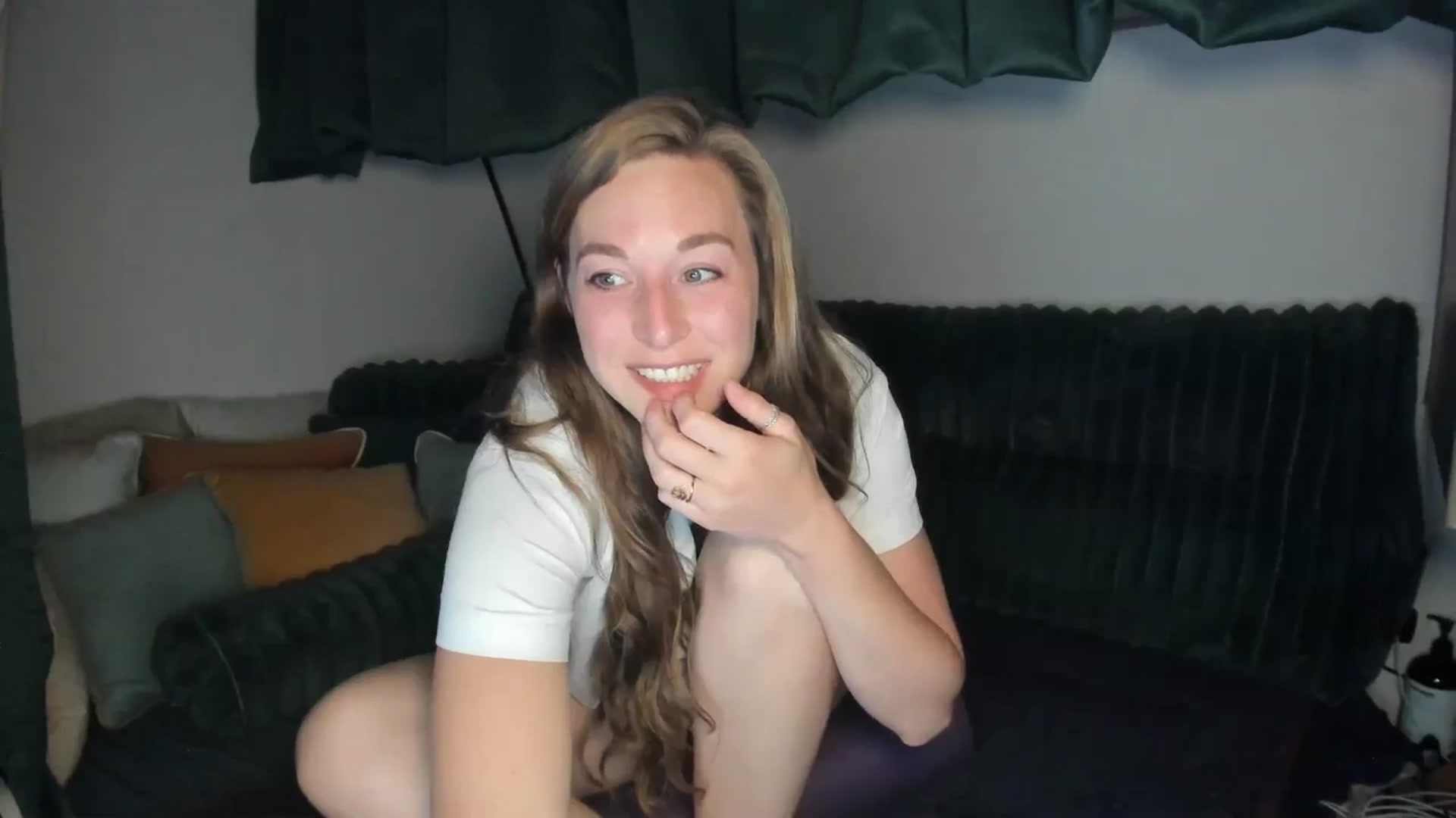 Gallery image thumbnail from She_is_Sam's myfreecams stream on, 10/05/2025, 05:12 image 6 of 20
