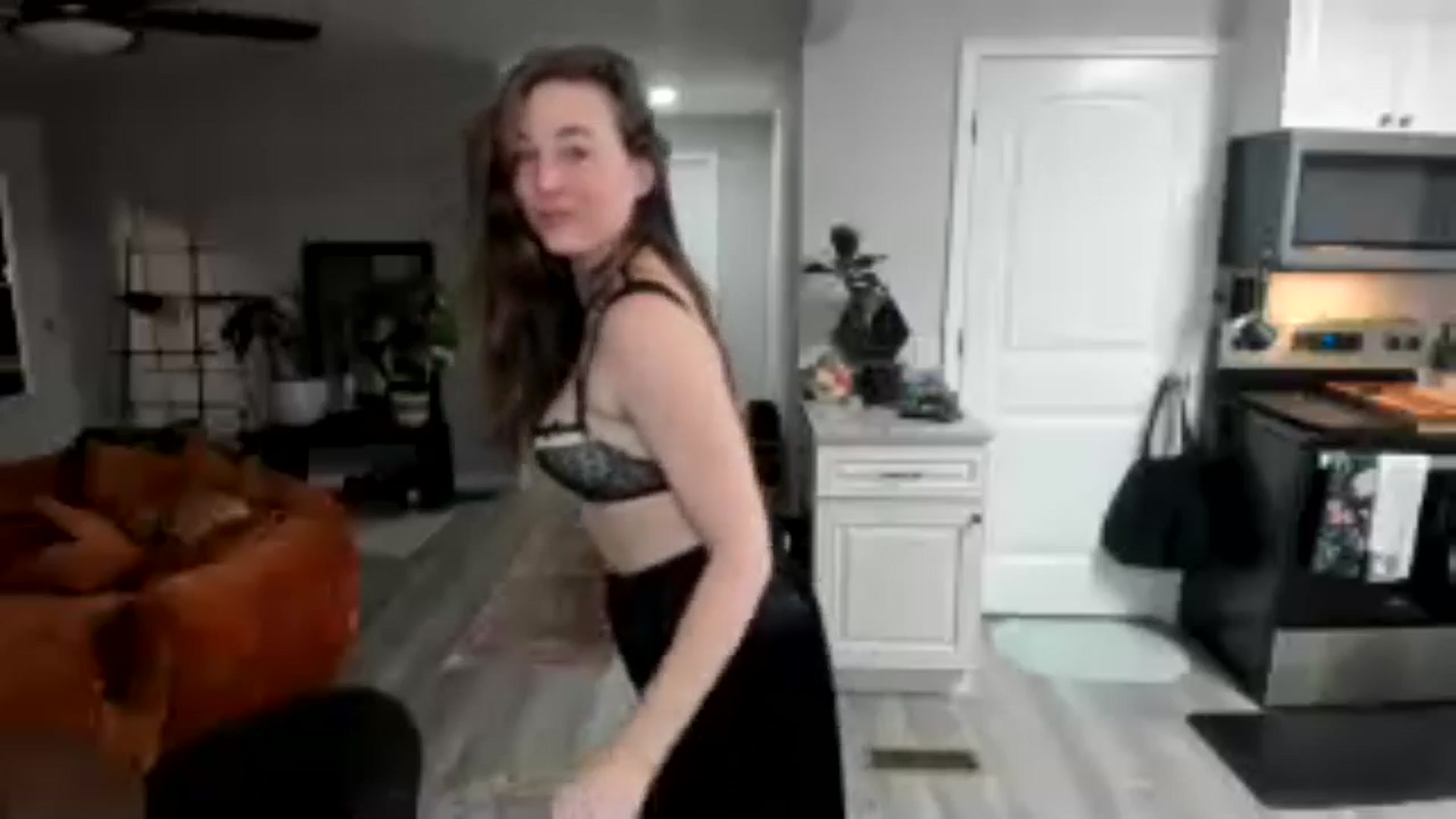 Gallery image thumbnail from She_is_Sam's myfreecams stream on, 12/20/2025, 02:55 image 12 of 20