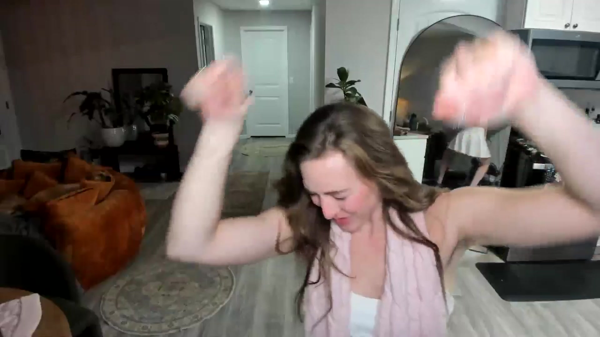 Gallery image thumbnail from She_is_Sam's myfreecams stream on, 12/21/2025, 03:32 image 19 of 20