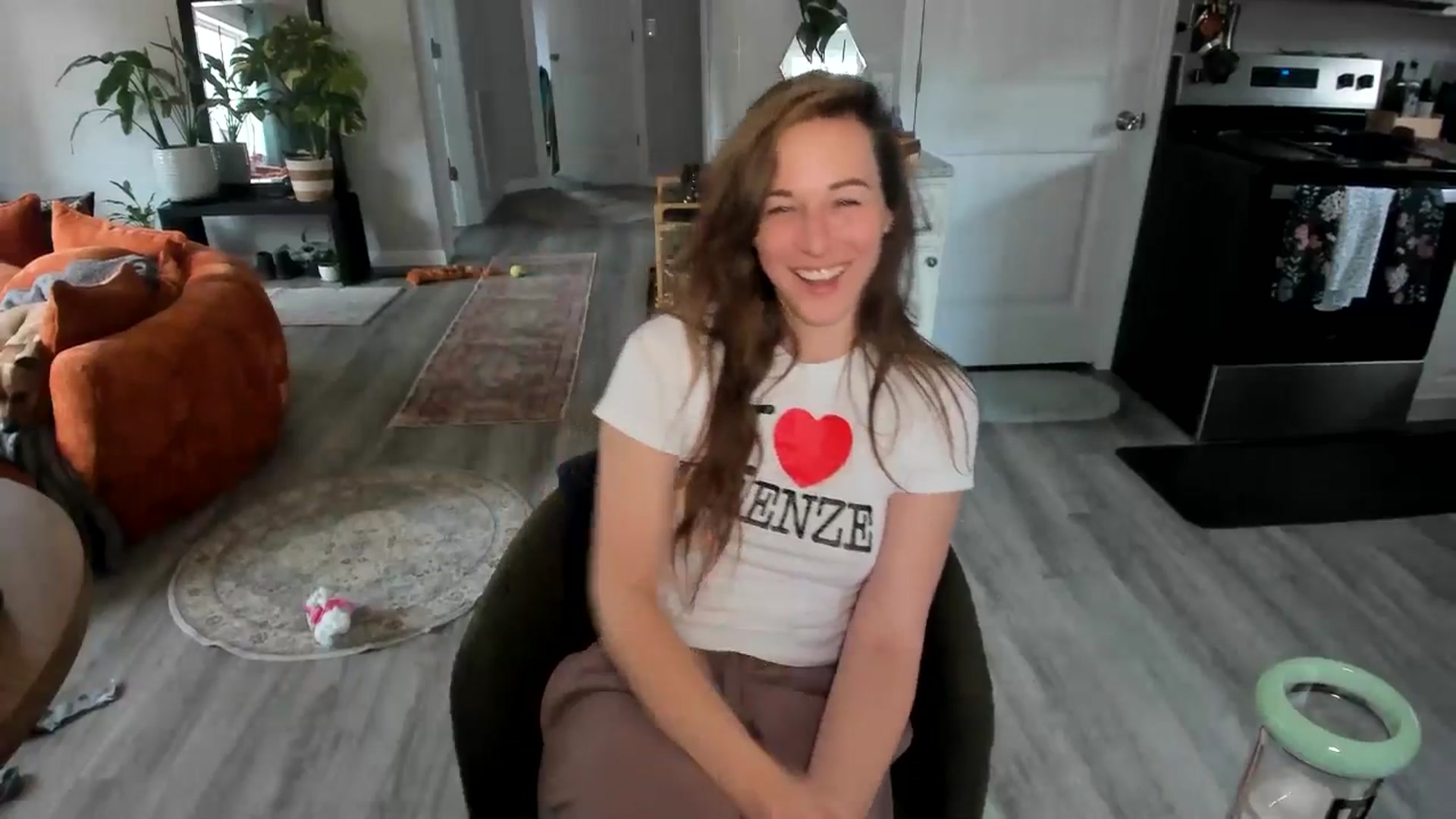 Gallery image thumbnail from She_is_Sam's myfreecams stream on, 12/21/2025, 18:22 image 12 of 20