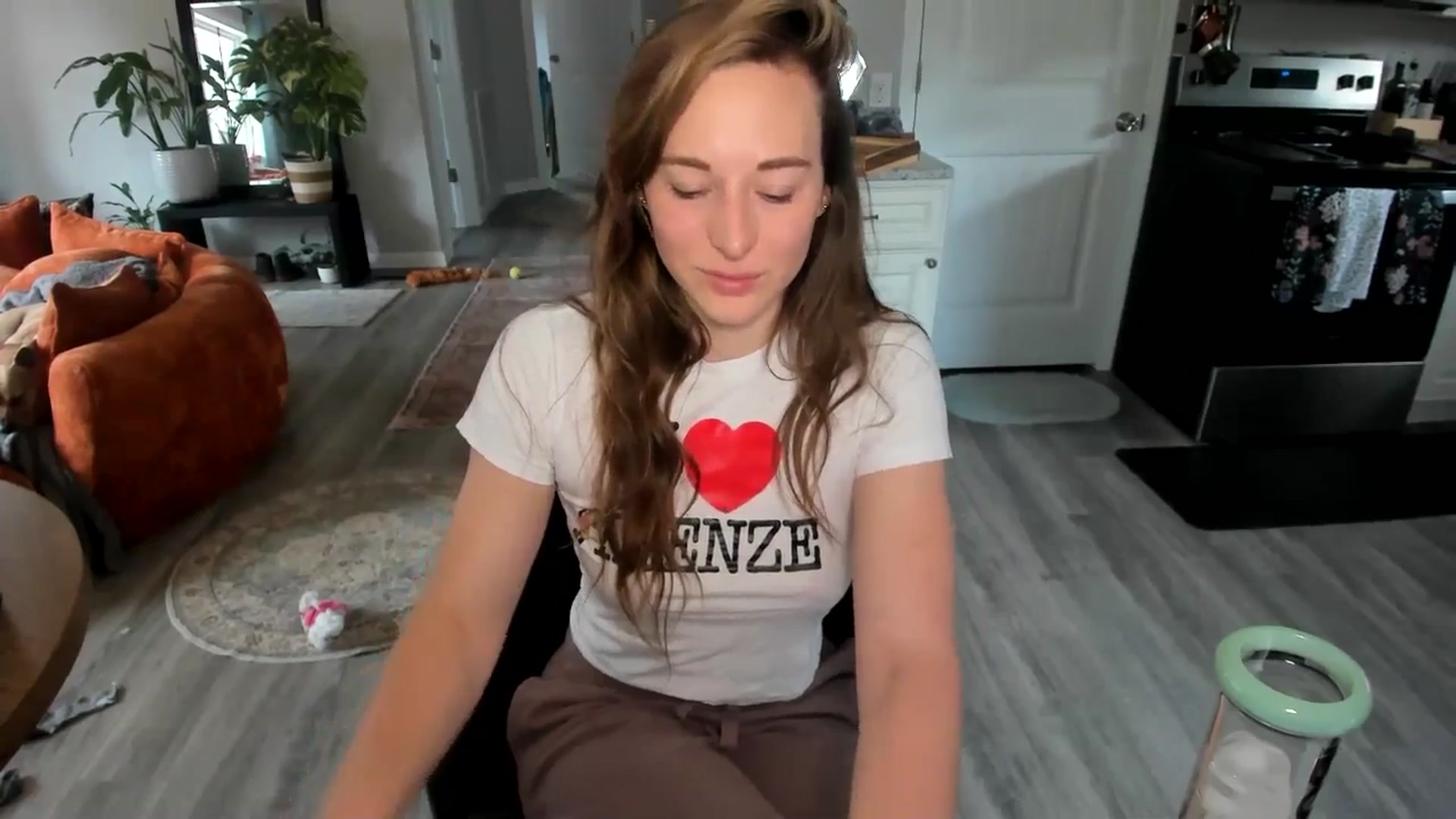 Gallery image thumbnail from She_is_Sam's myfreecams stream on, 12/21/2025, 18:22 image 10 of 20