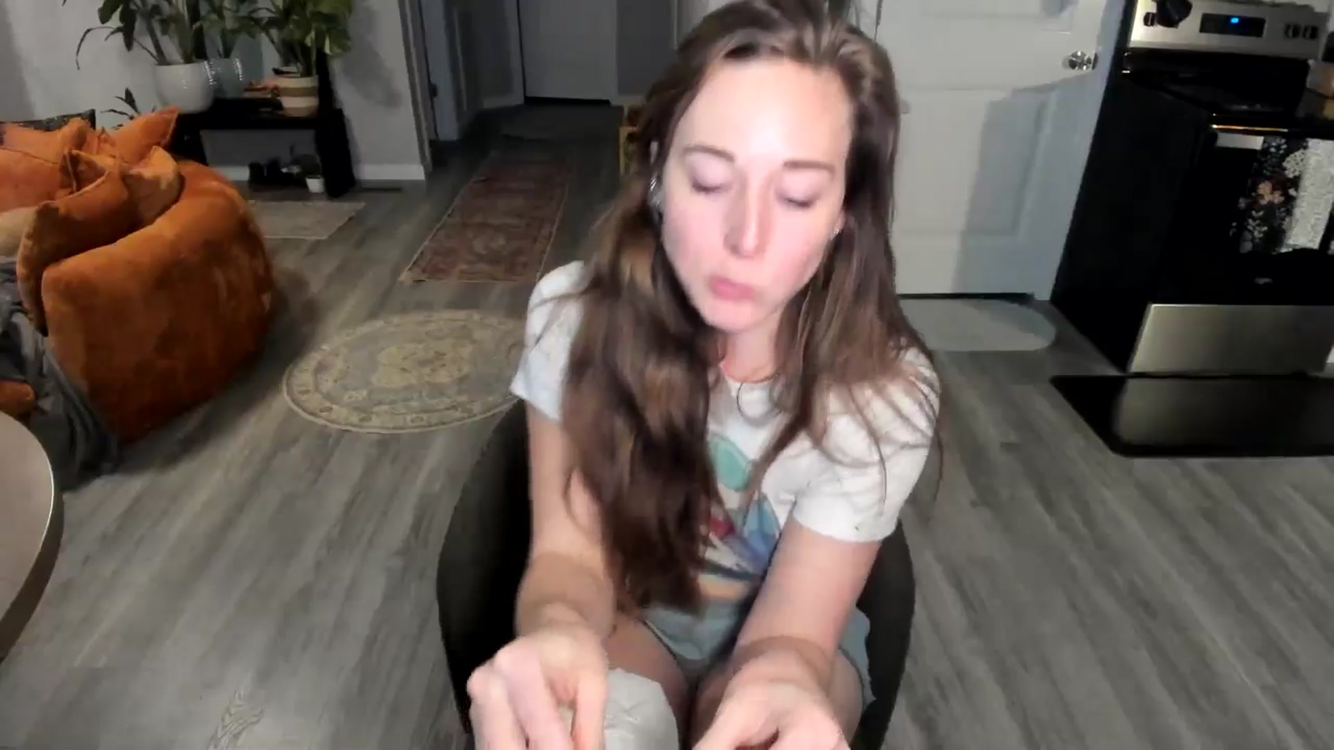 Gallery image thumbnail from She_is_Sam's myfreecams stream on, 12/22/2025, 06:39 image 16 of 20