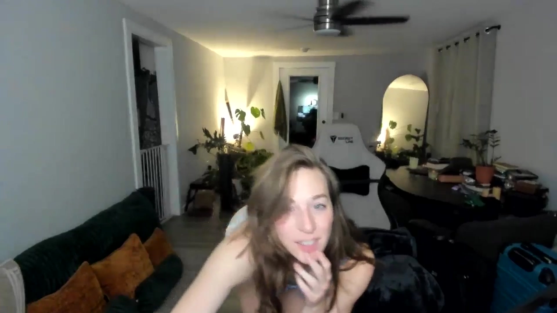 Gallery image thumbnail from She_is_Sam's myfreecams stream on, 02/02/2026, 04:43 image 13 of 20