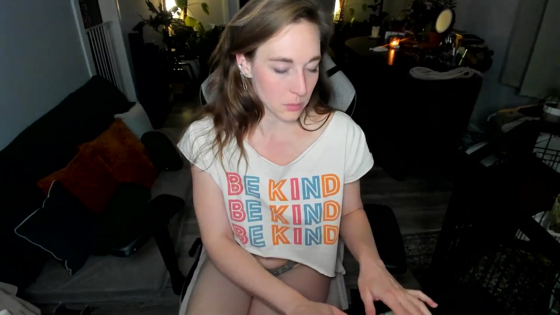 Gallery image thumbnail from She_is_Sam's myfreecams stream on, 02/07/2026, 04:14 image 13 of 20