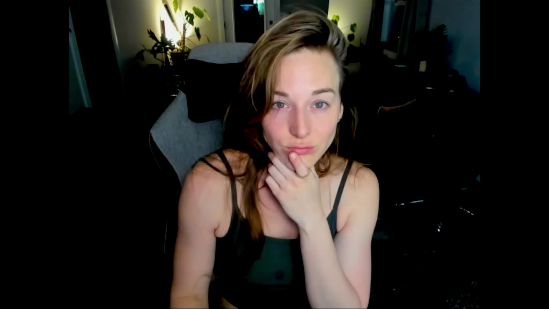 Gallery image thumbnail from She_is_Sam's myfreecams stream on, 02/23/2026, 03:51 image 7 of 20