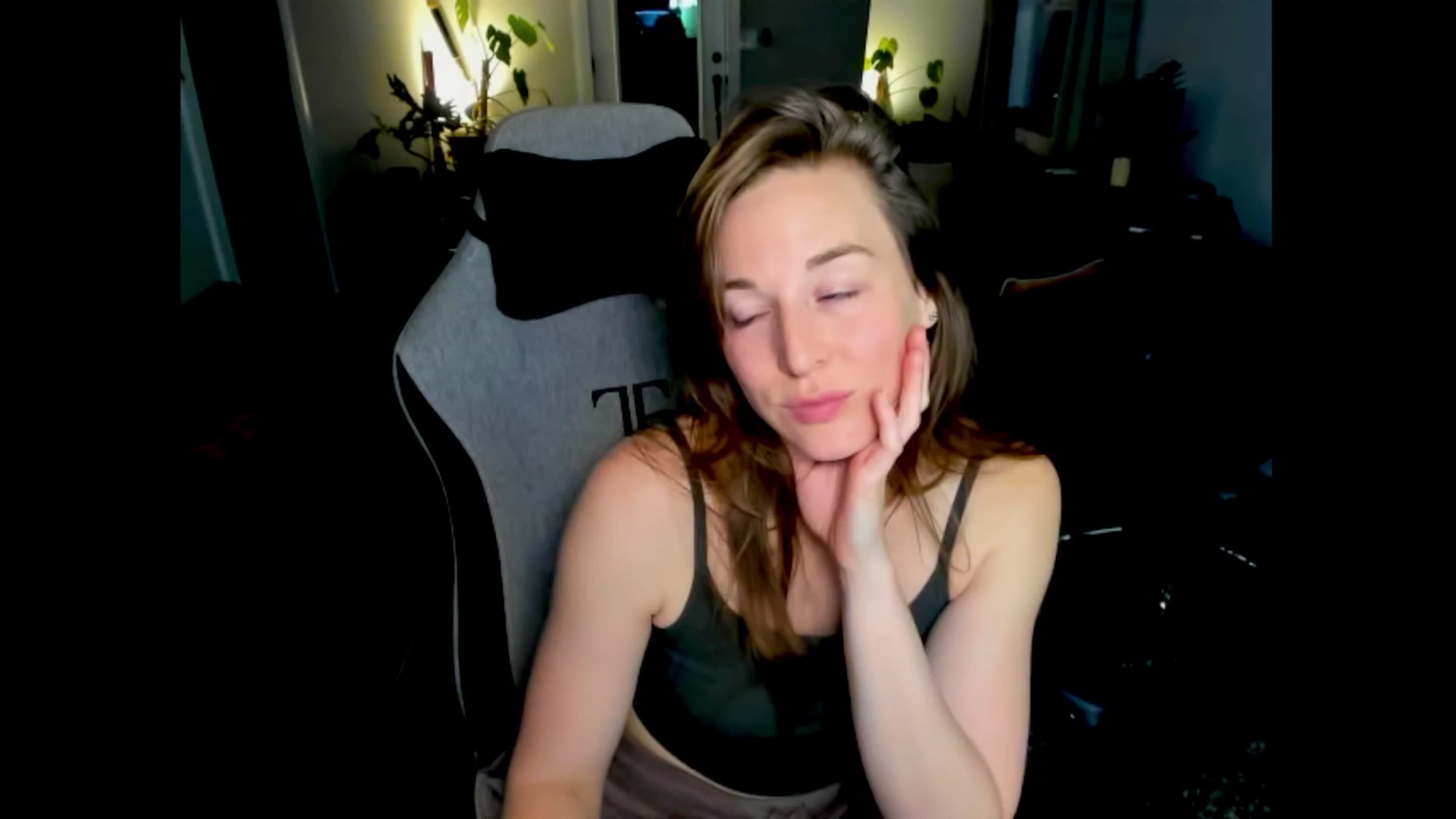 Gallery image thumbnail from She_is_Sam's myfreecams stream on, 02/23/2026, 03:51 image 20 of 20