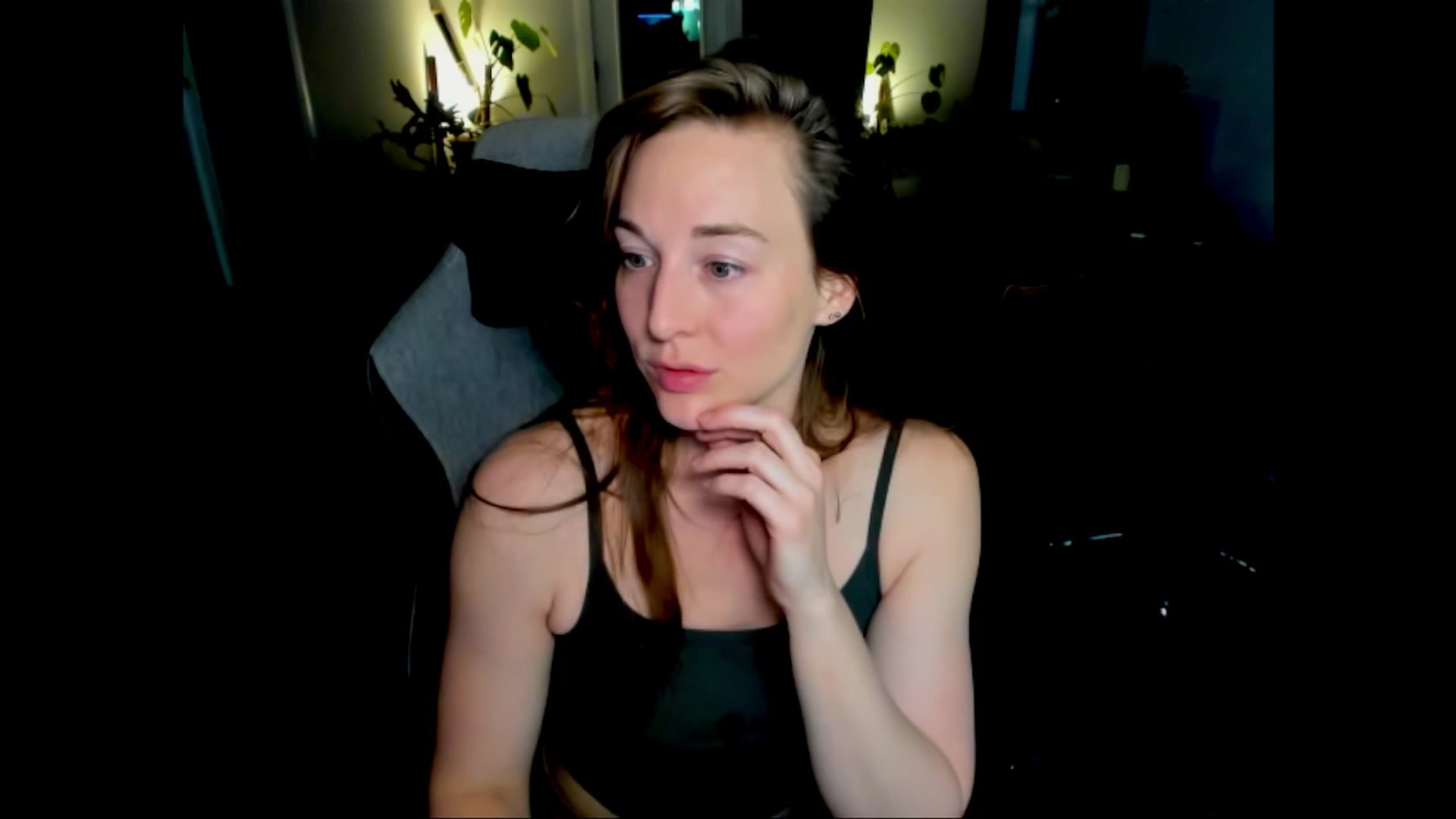 Gallery image thumbnail from She_is_Sam's myfreecams stream on, 02/23/2026, 03:51 image 8 of 20