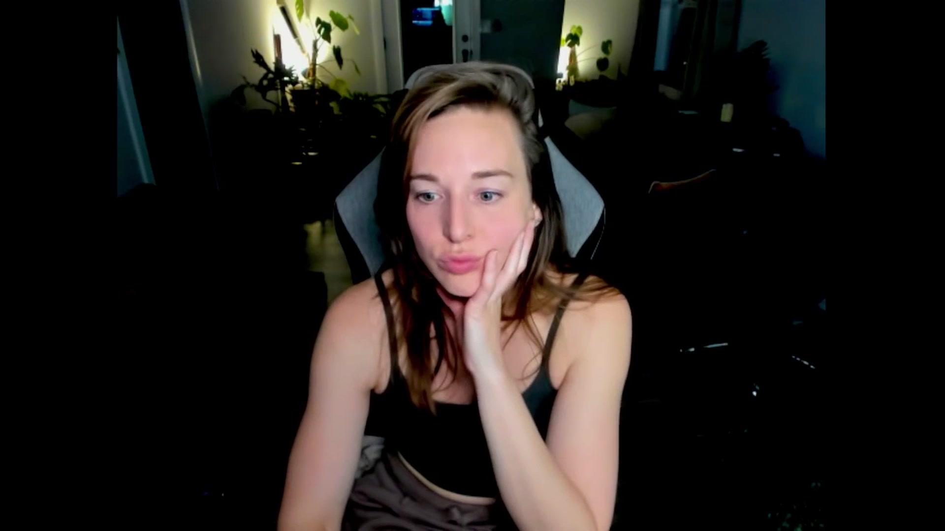 Gallery image thumbnail from She_is_Sam's myfreecams stream on, 02/23/2026, 04:15 image 7 of 20