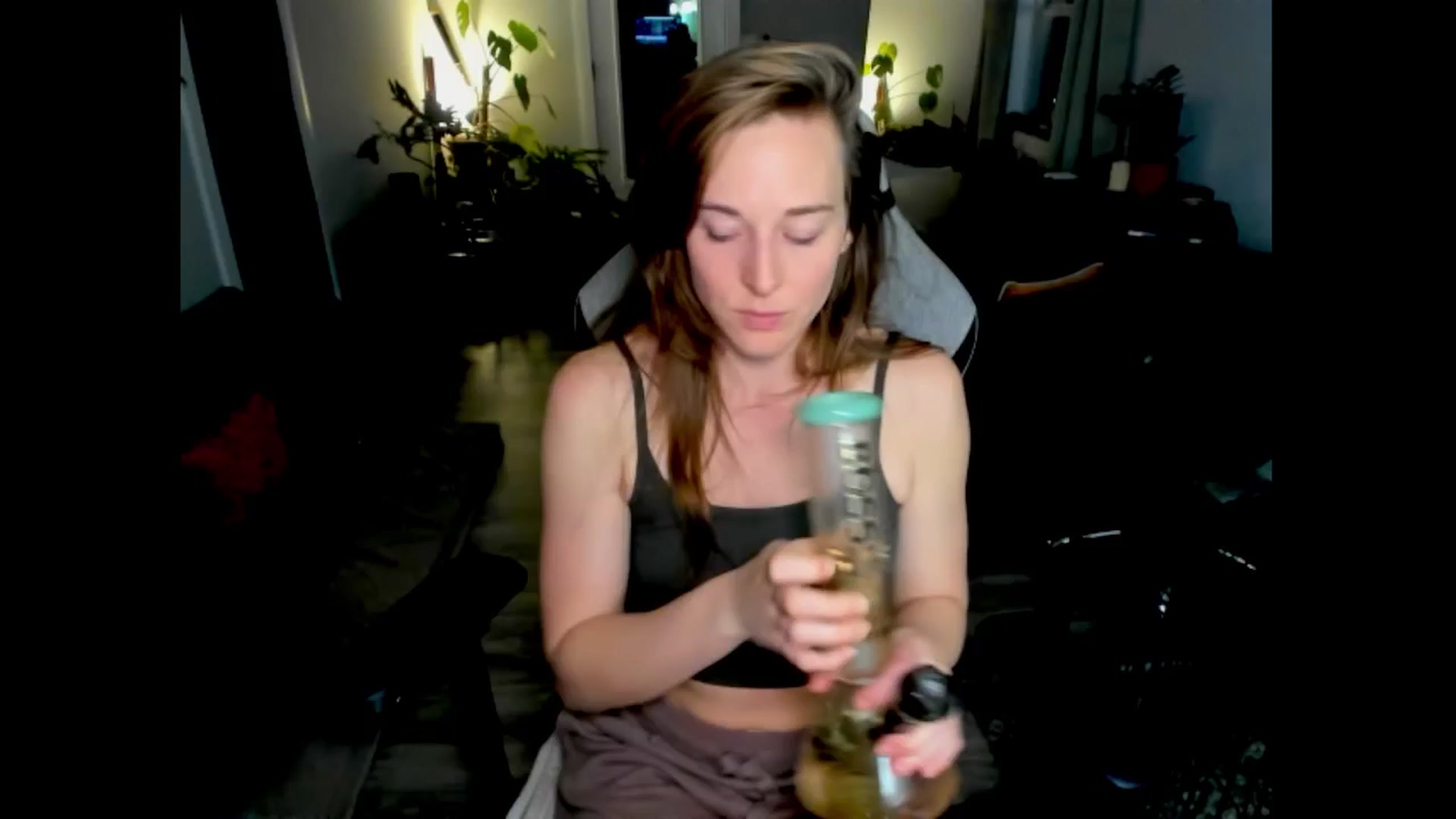 Gallery image thumbnail from She_is_Sam's myfreecams stream on, 02/23/2026, 04:15 image 1 of 20