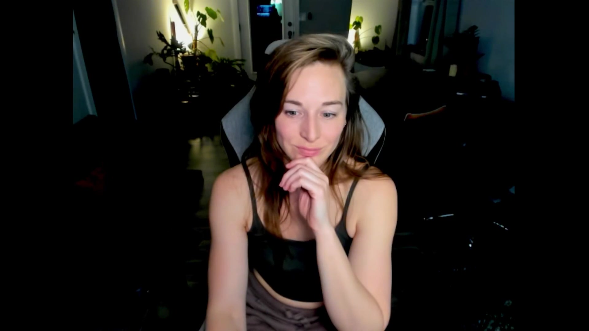 Gallery image thumbnail from She_is_Sam's myfreecams stream on, 02/23/2026, 04:15 image 4 of 20