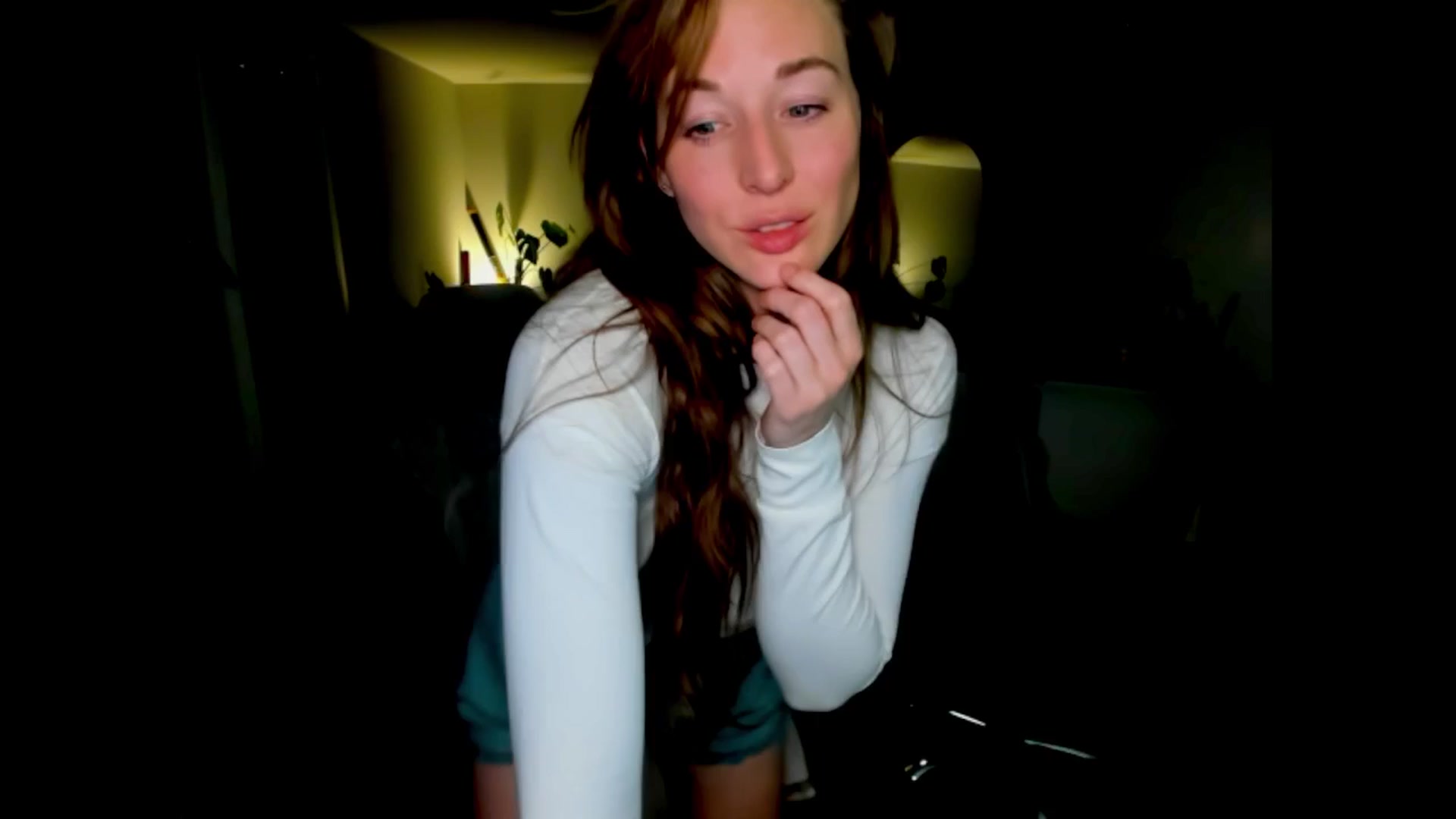 Gallery image thumbnail from She_is_Sam's myfreecams stream on, 02/25/2026, 07:27 image 10 of 20