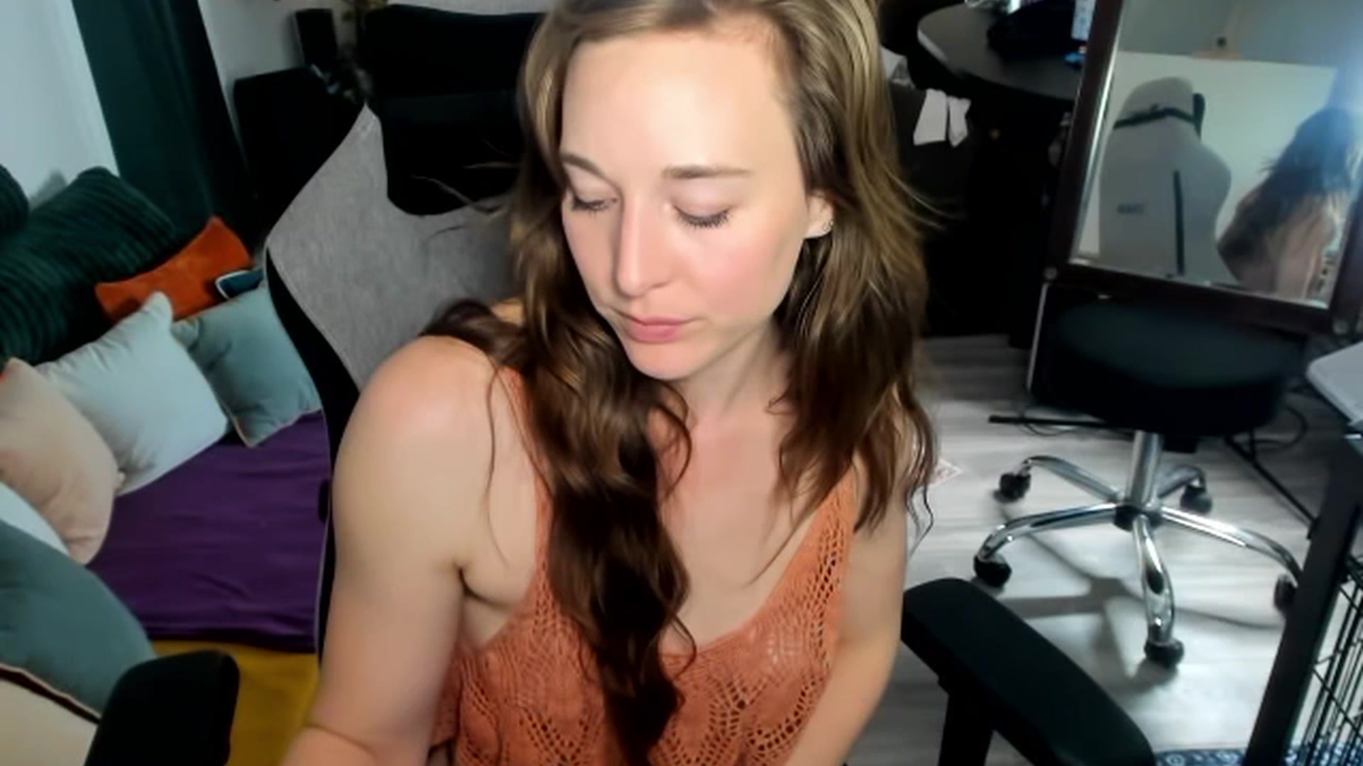 Gallery image thumbnail from She_is_Sam's myfreecams stream on, 02/27/2026, 20:53 image 19 of 20