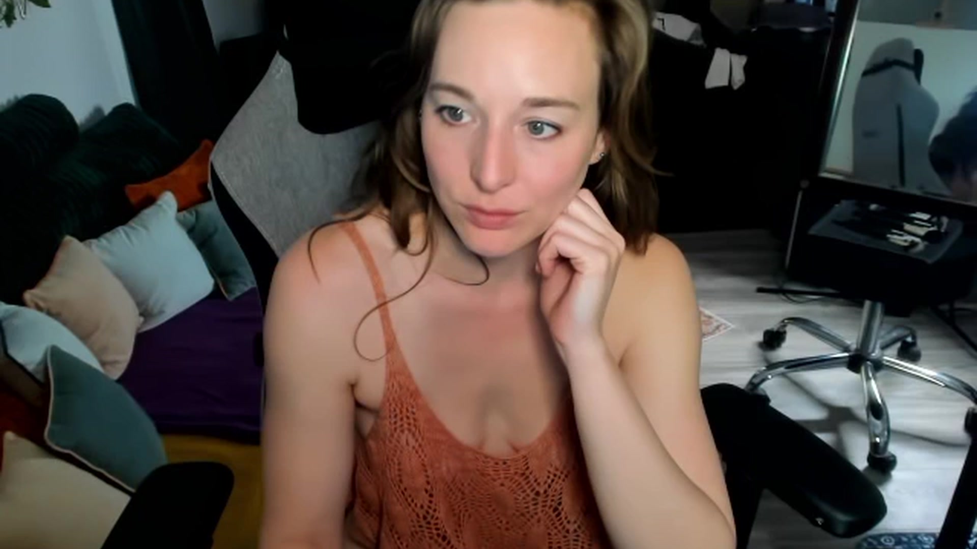 Gallery image thumbnail from She_is_Sam's myfreecams stream on, 02/27/2026, 22:23 image 19 of 20