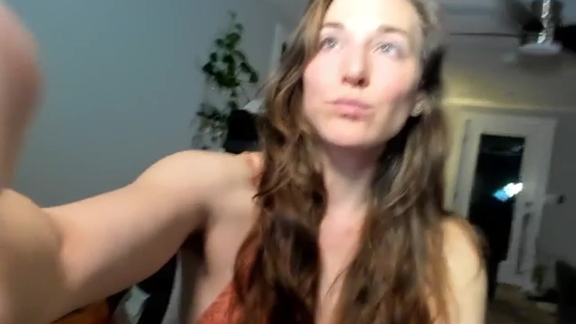 Gallery image thumbnail from She_is_Sam's myfreecams stream on, 02/28/2026, 06:54 image 17 of 20
