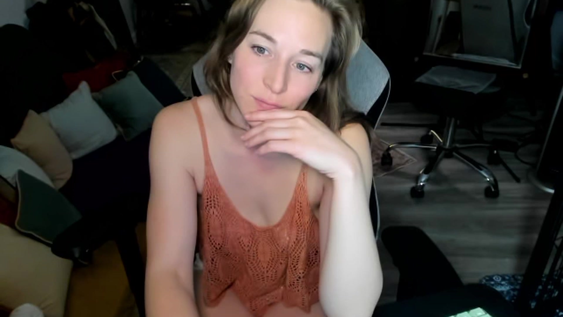 Gallery image thumbnail from She_is_Sam's myfreecams stream on, 02/28/2026, 06:54 image 4 of 20