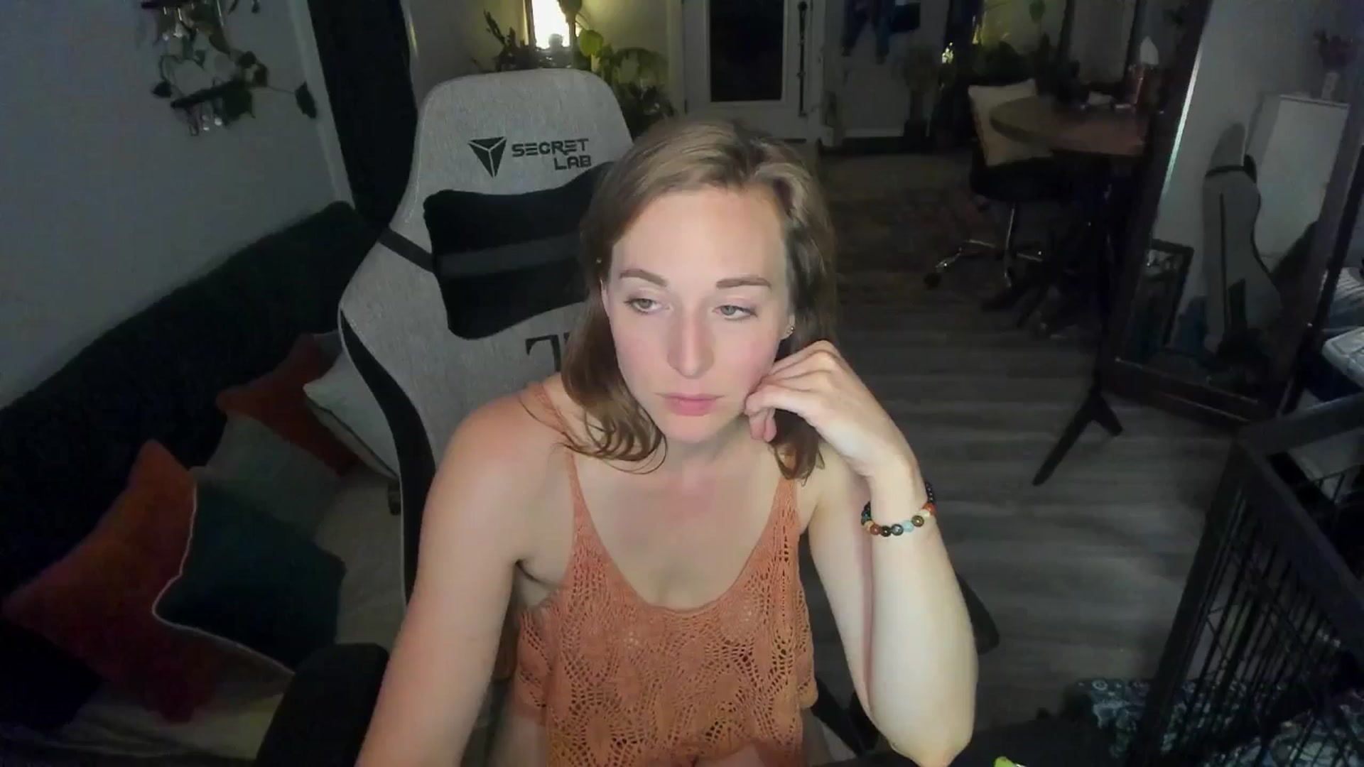Gallery image thumbnail from She_is_Sam's myfreecams stream on, 03/22/2026, 06:35 image 14 of 20