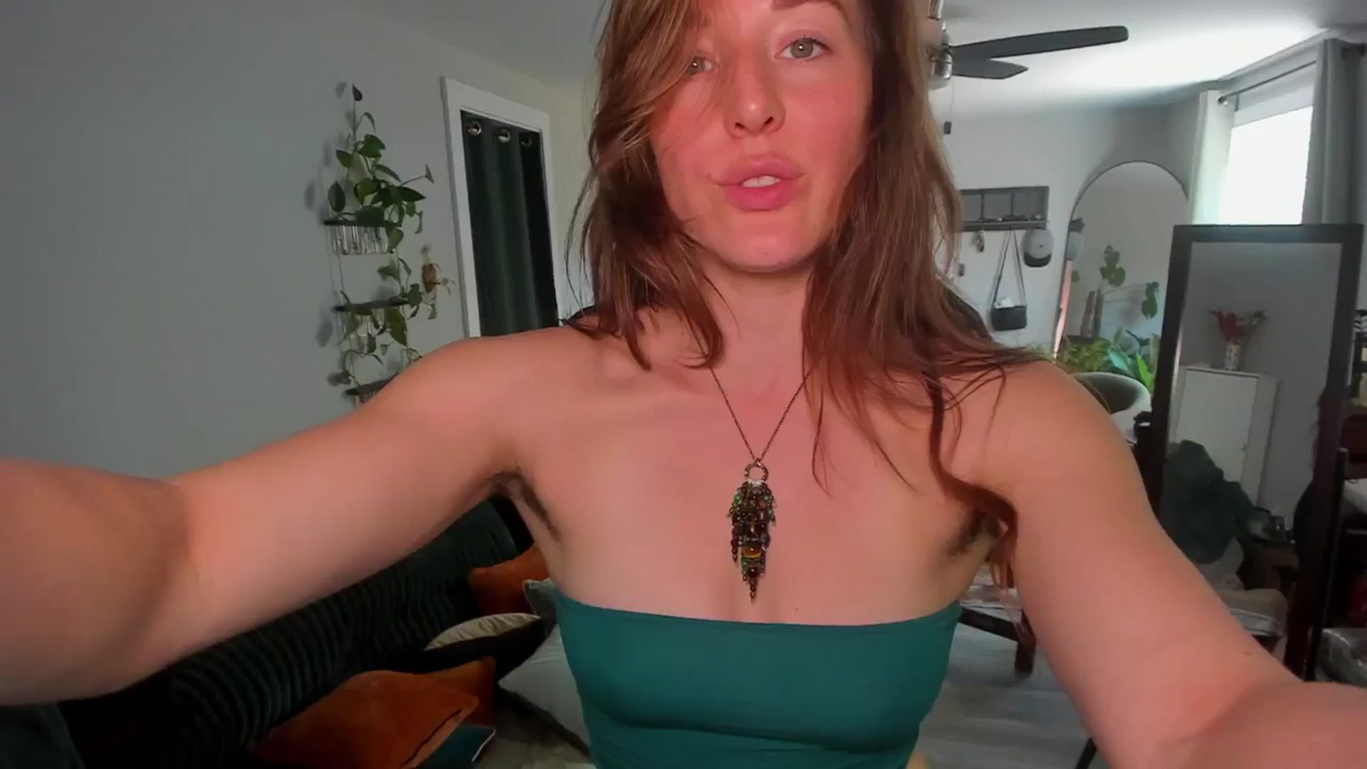 Gallery image thumbnail from She_is_Sam's myfreecams stream on, 04/02/2026, 16:15 image 10 of 20