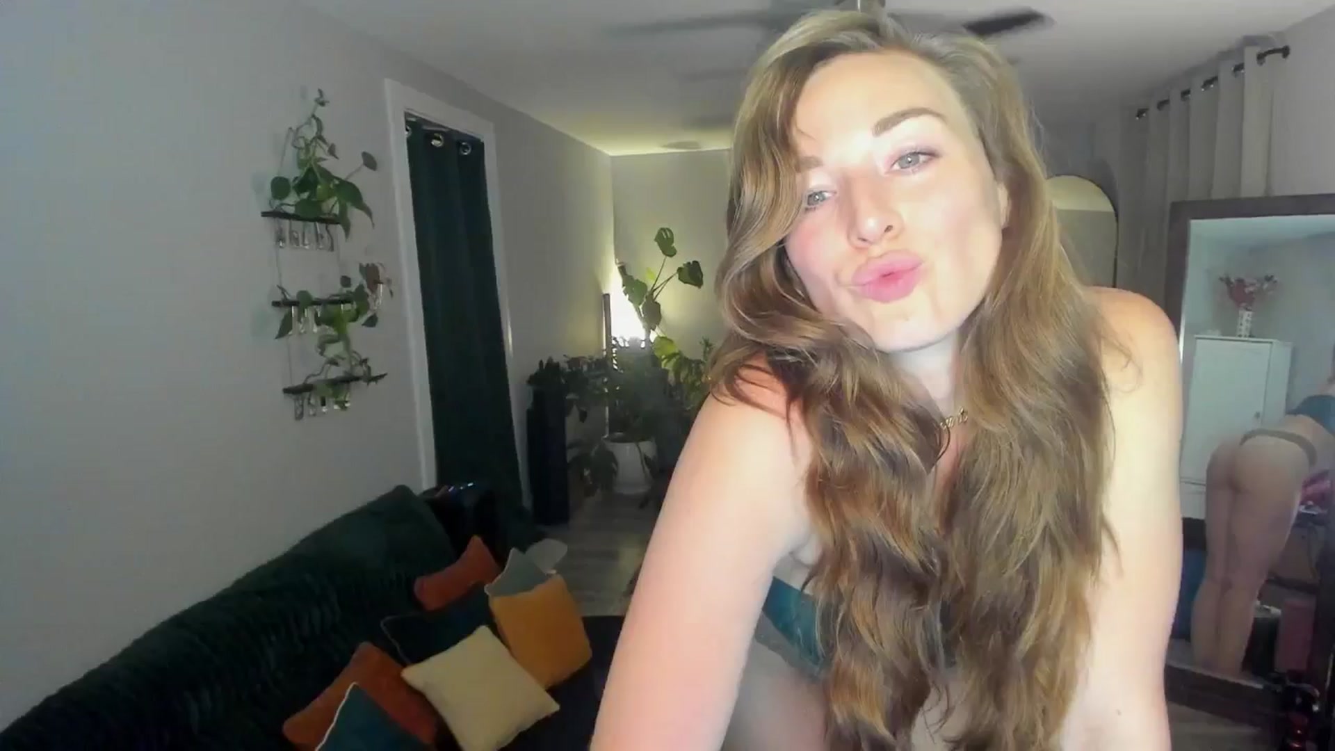 Gallery image thumbnail from She_is_Sam's myfreecams stream on, 04/23/2026, 03:13 image 3 of 20