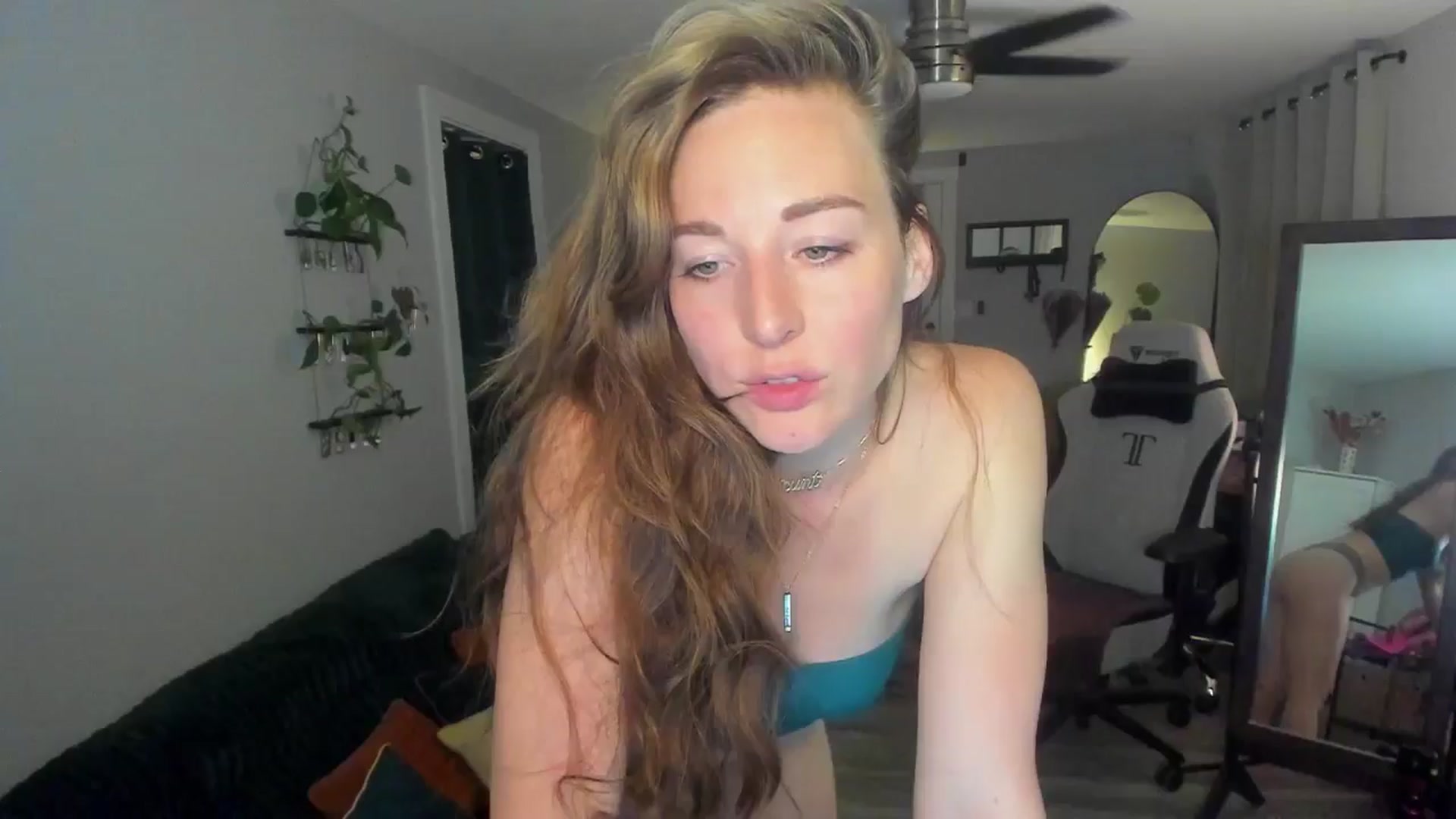 Gallery image thumbnail from She_is_Sam's myfreecams stream on, 04/23/2026, 03:13 image 11 of 20