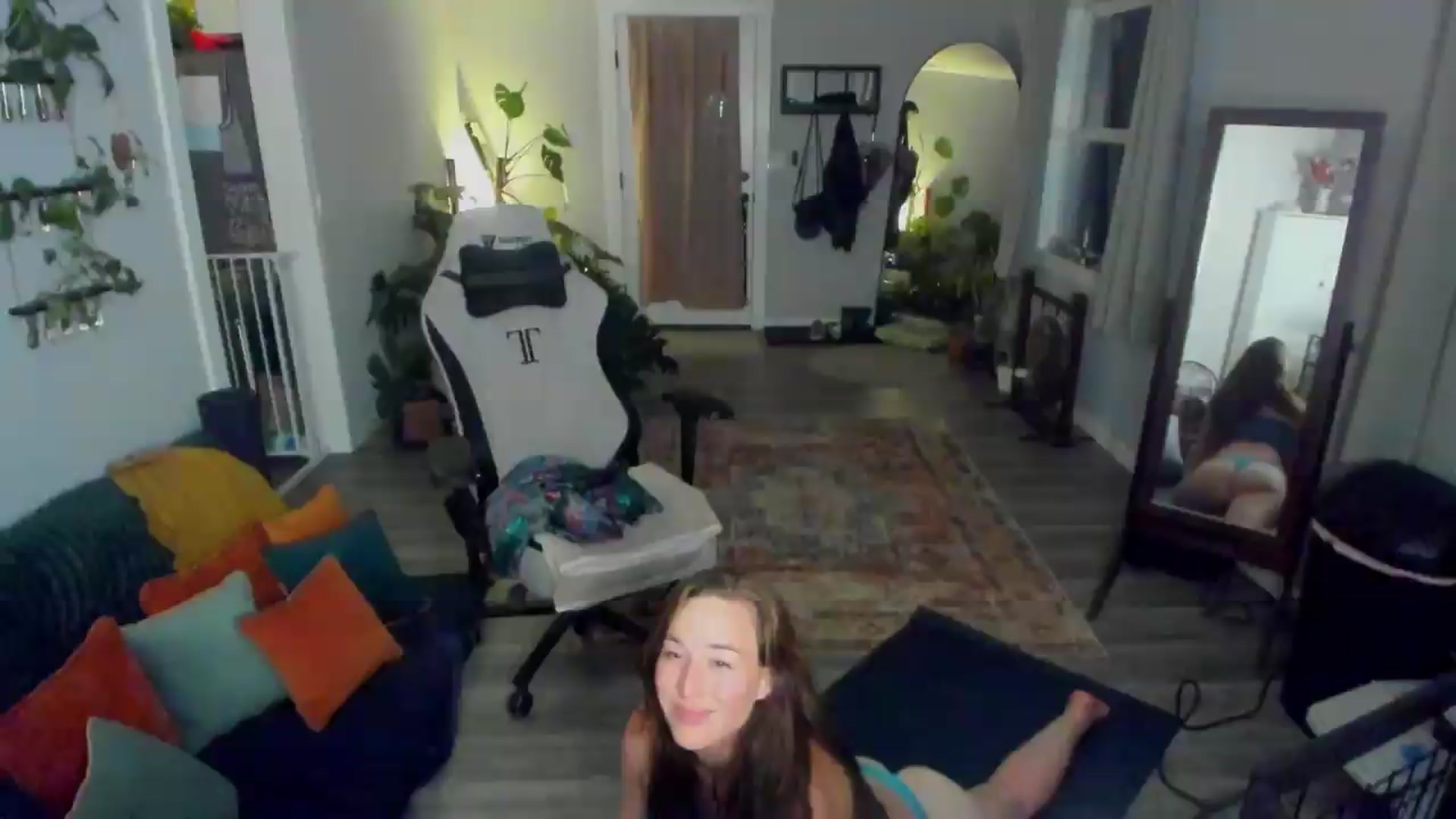 Gallery image thumbnail from She_is_Sam's myfreecams stream on, 05/15/2026, 07:51 image 13 of 20
