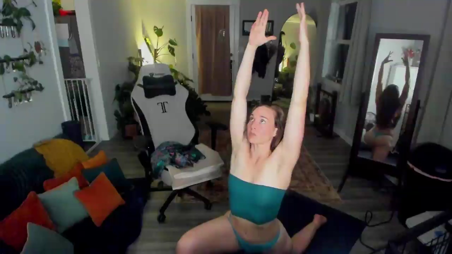 Gallery image thumbnail from She_is_Sam's myfreecams stream on, 05/15/2026, 07:51 image 12 of 20