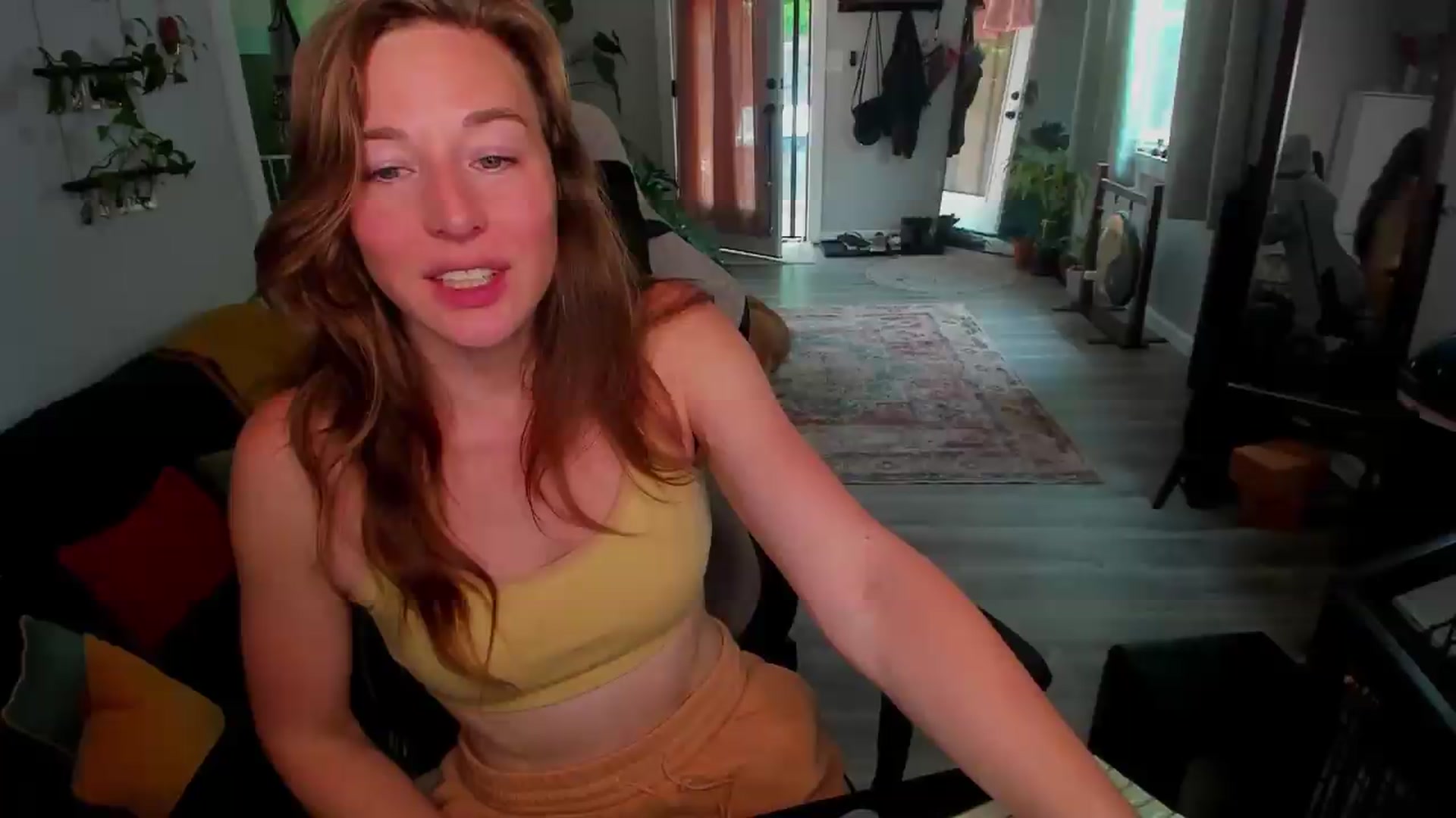Gallery image thumbnail from She_is_Sam's myfreecams stream on, 05/16/2026, 16:52 image 4 of 20
