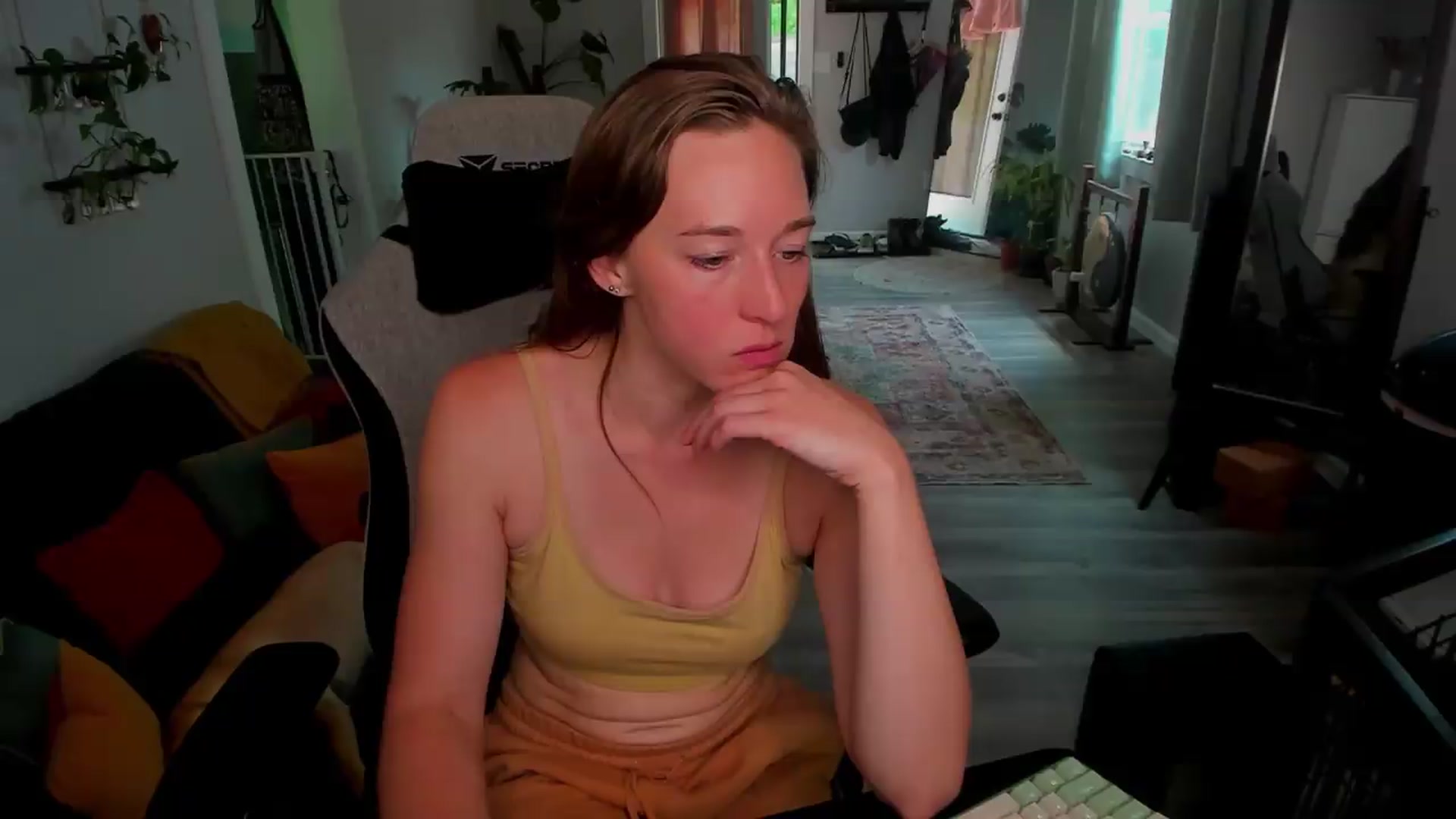 Gallery image thumbnail from She_is_Sam's myfreecams stream on, 05/16/2026, 16:52 image 20 of 20