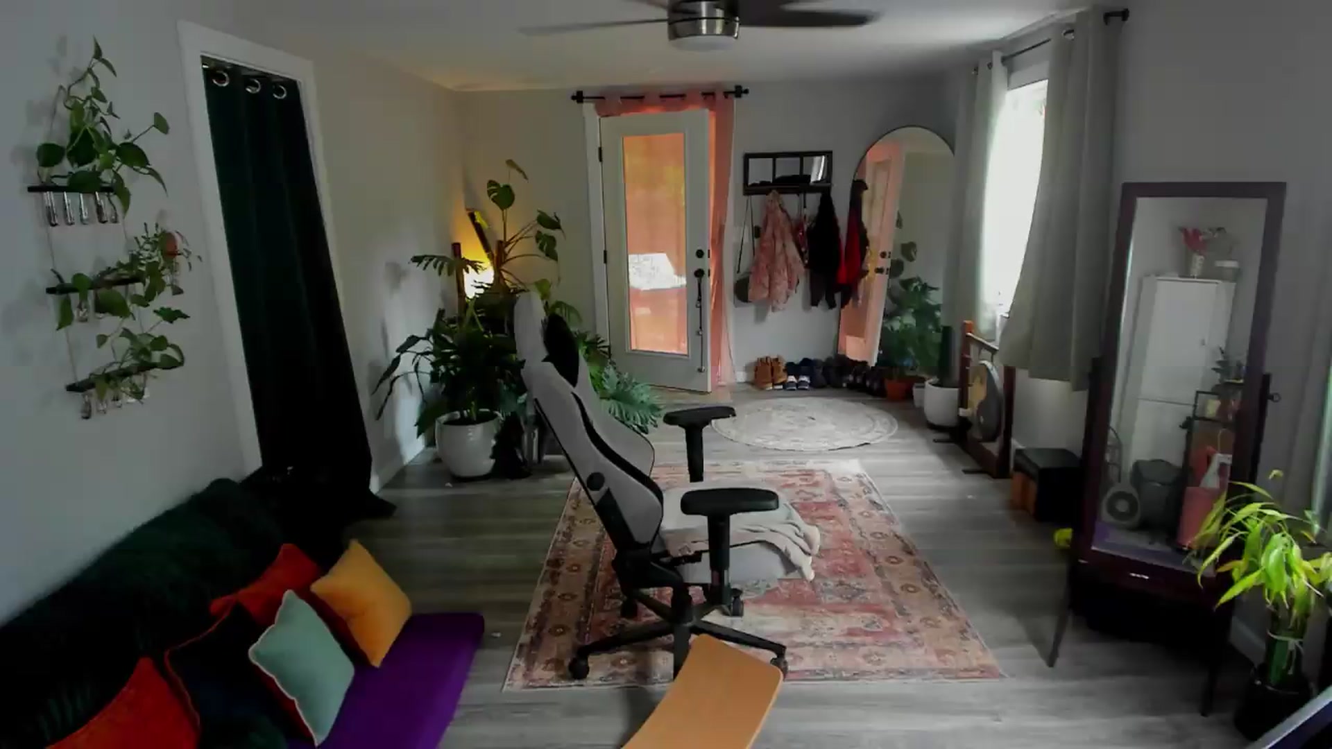 Gallery image thumbnail from She_is_Sam's myfreecams stream on, 05/22/2026, 16:44 image 3 of 20