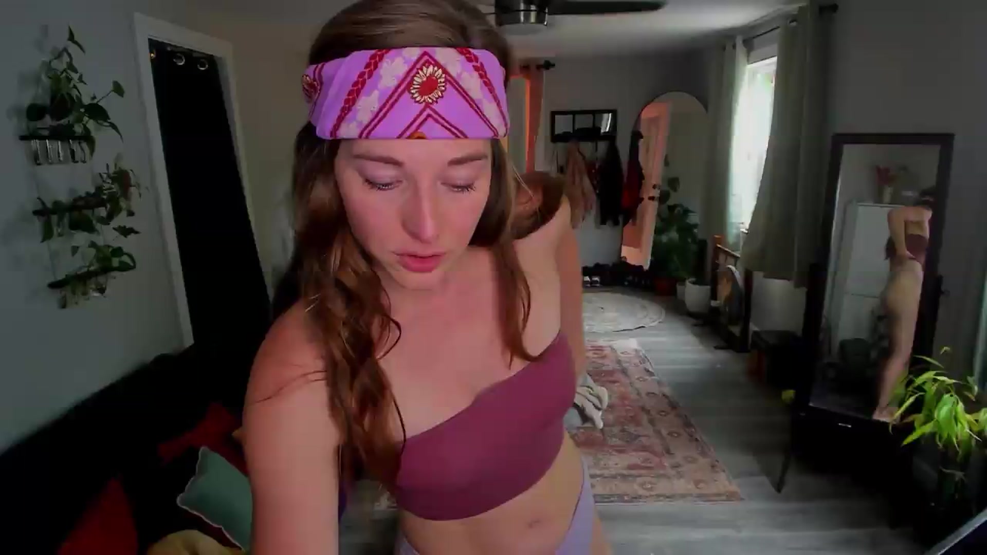 Gallery image thumbnail from She_is_Sam's myfreecams stream on, 05/22/2026, 16:44 image 16 of 20