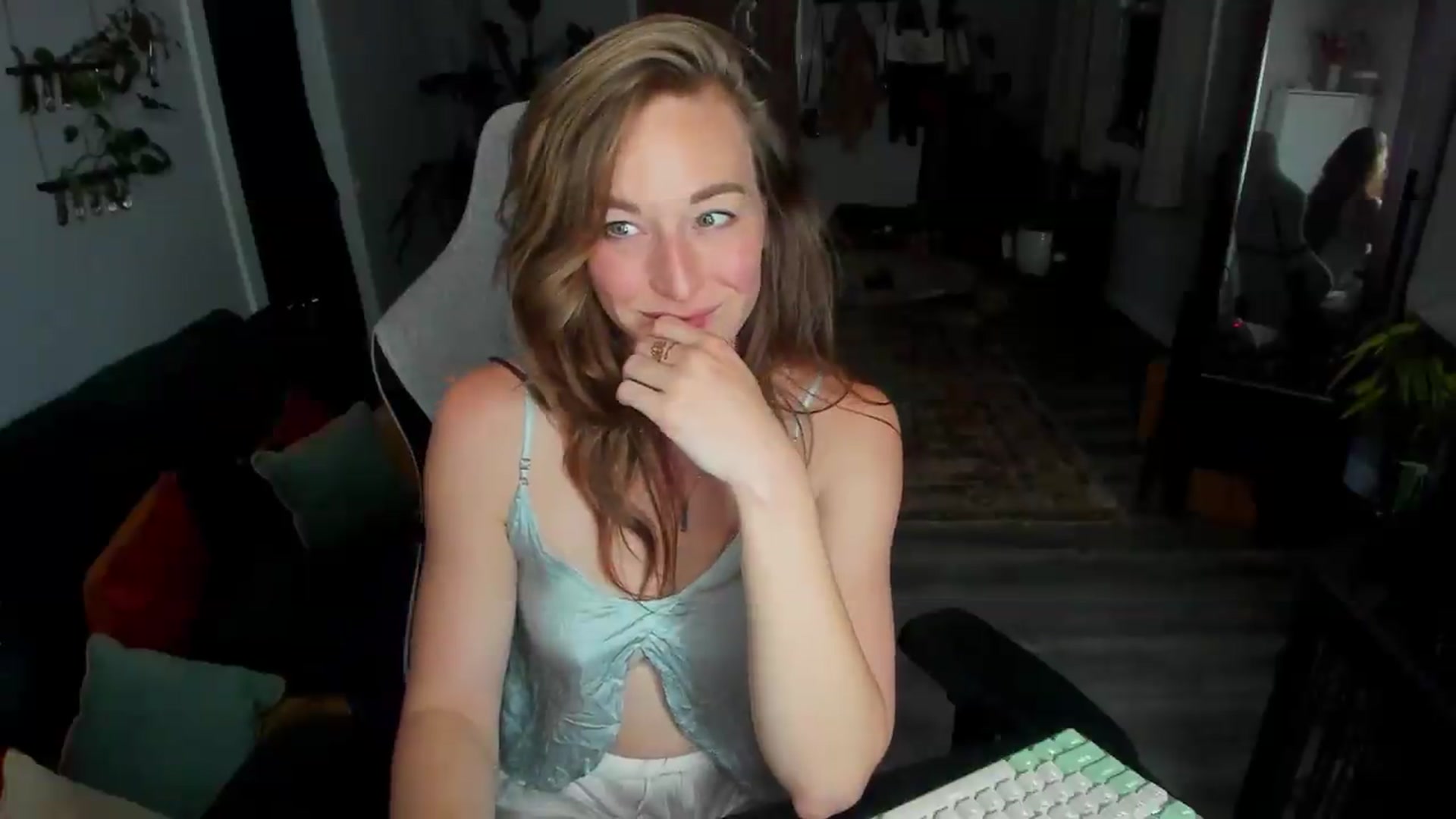 Gallery image thumbnail from She_is_Sam's myfreecams stream on, 05/24/2026, 05:13 image 7 of 20