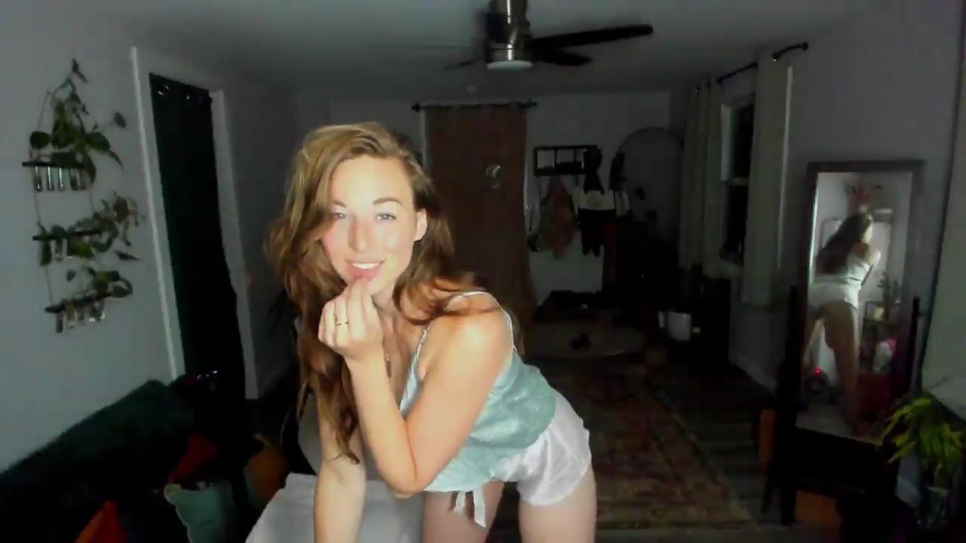 Gallery image thumbnail from She_is_Sam's myfreecams stream on, 05/24/2026, 05:13 image 13 of 20