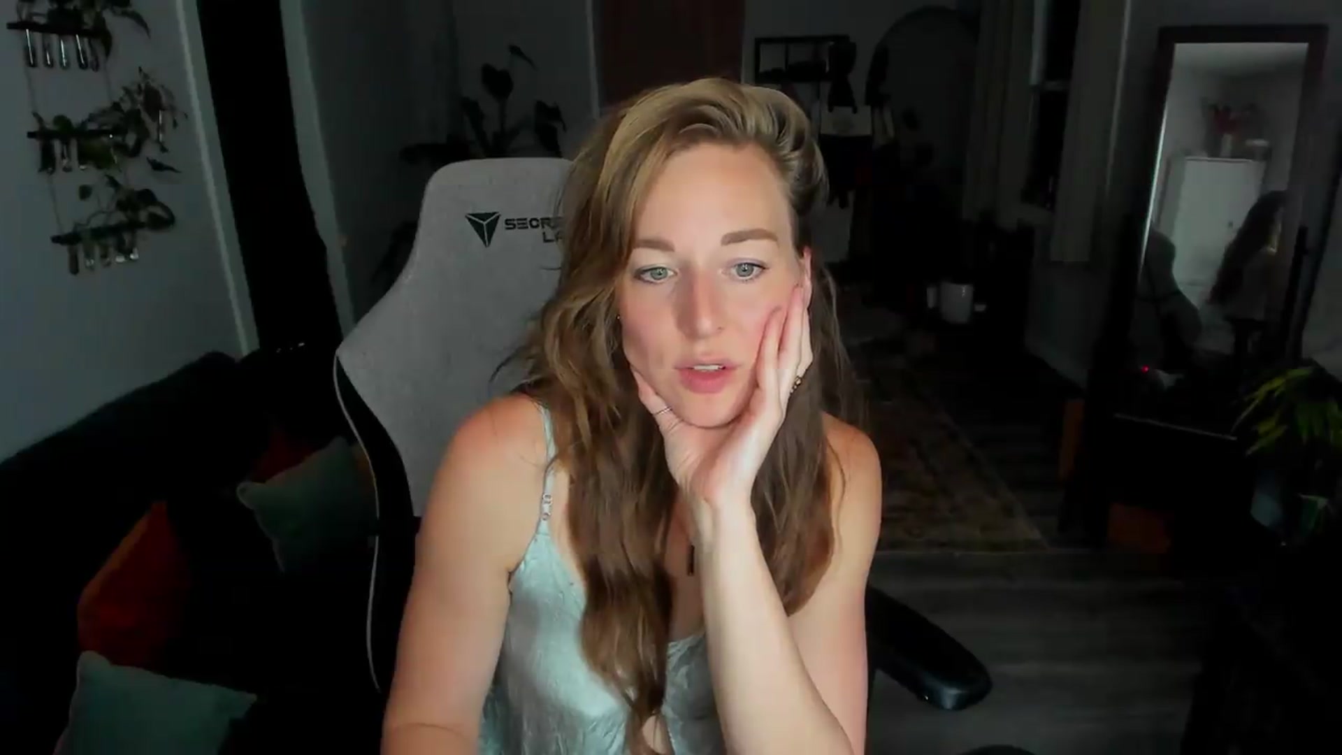 Gallery image thumbnail from She_is_Sam's myfreecams stream on, 05/24/2026, 05:13 image 19 of 20