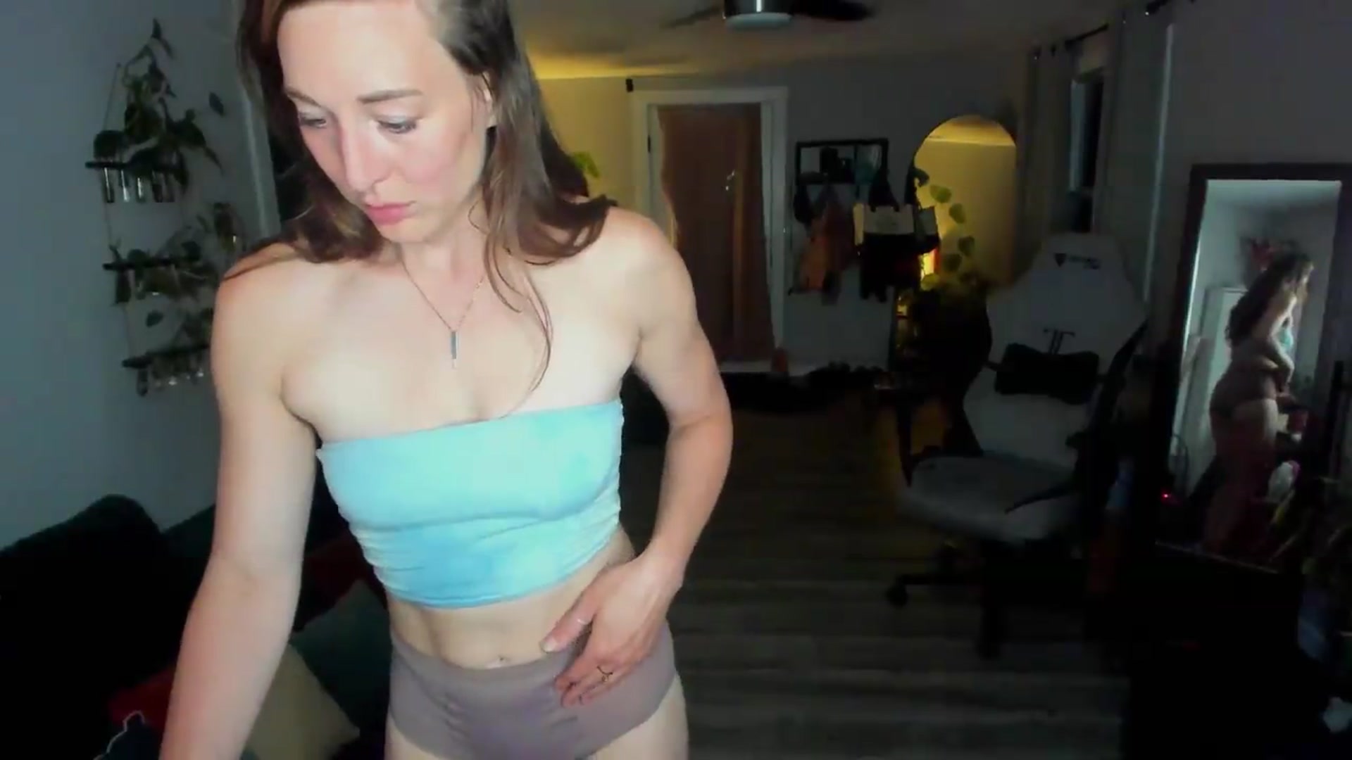 Gallery image thumbnail from She_is_Sam's myfreecams stream on, 05/31/2026, 04:01 image 17 of 20