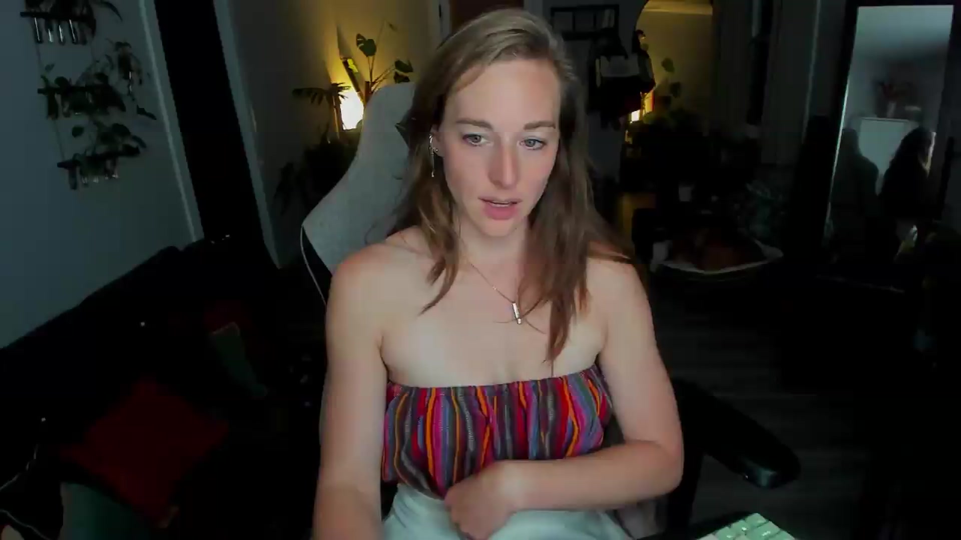 Gallery image thumbnail from She_is_Sam's myfreecams stream on, 06/03/2026, 05:41 image 9 of 20