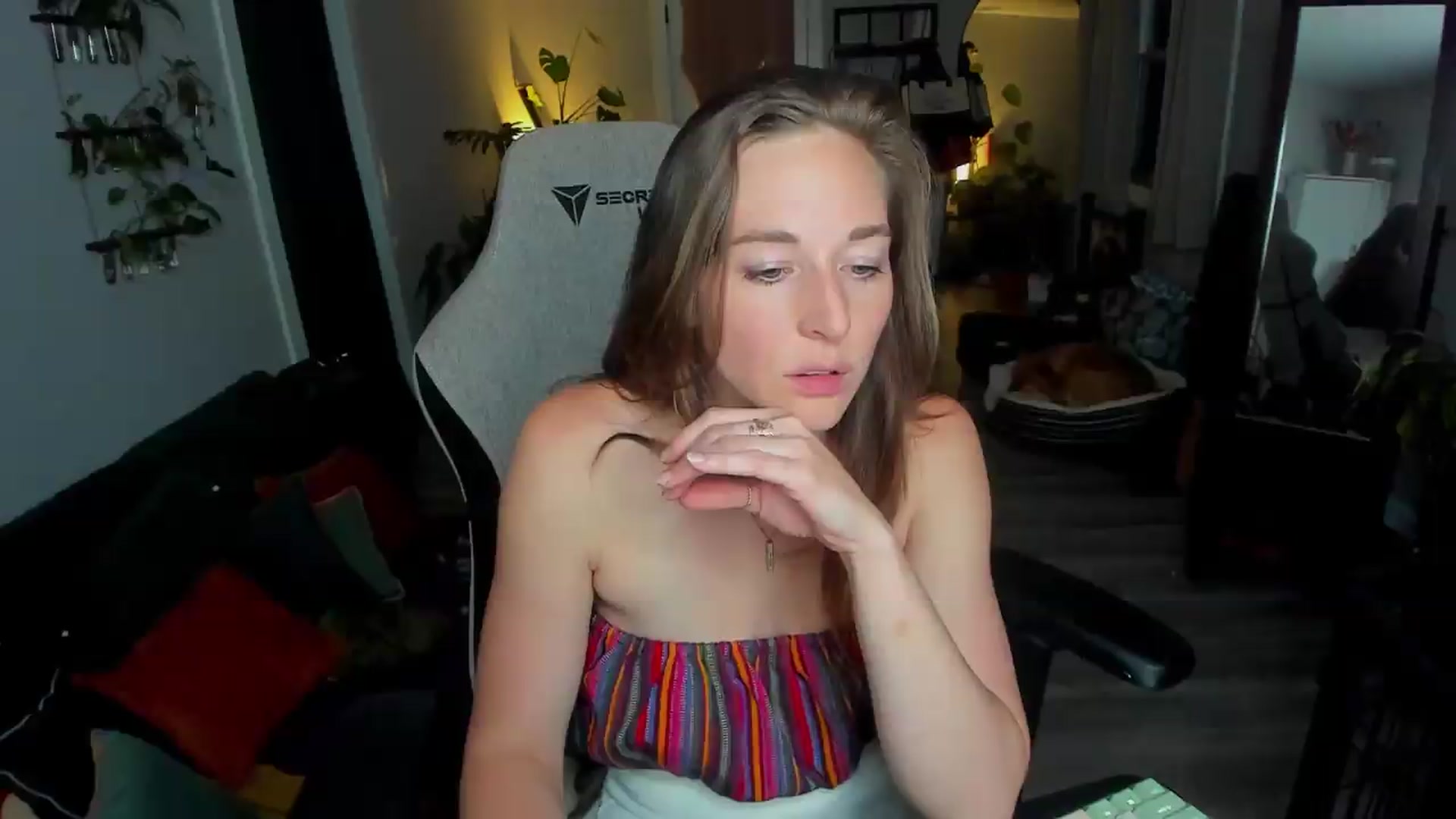 Gallery image thumbnail from She_is_Sam's myfreecams stream on, 06/03/2026, 05:41 image 15 of 20