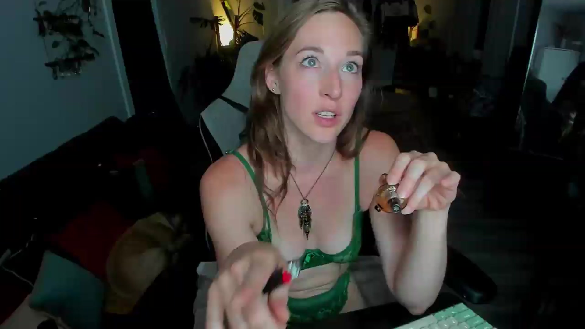Gallery image thumbnail from She_is_Sam's myfreecams stream on, 06/06/2026, 06:33 image 13 of 20