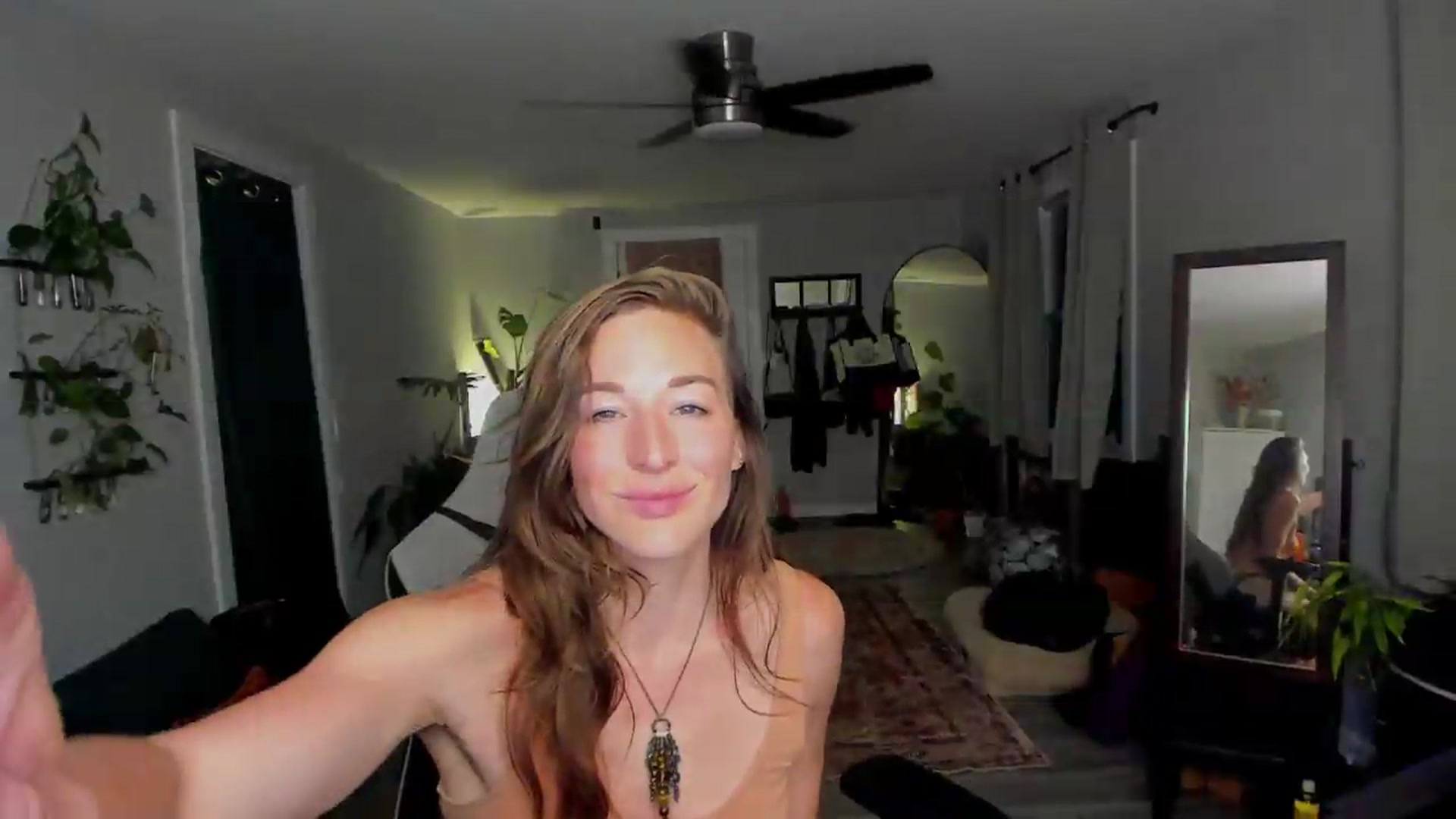 Gallery image thumbnail from She_is_Sam's myfreecams stream on, 06/08/2026, 06:47 image 16 of 20