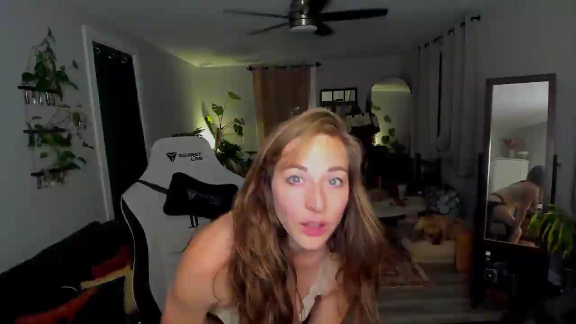 Gallery image thumbnail from She_is_Sam's myfreecams stream on, 06/13/2026, 05:37 image 11 of 20