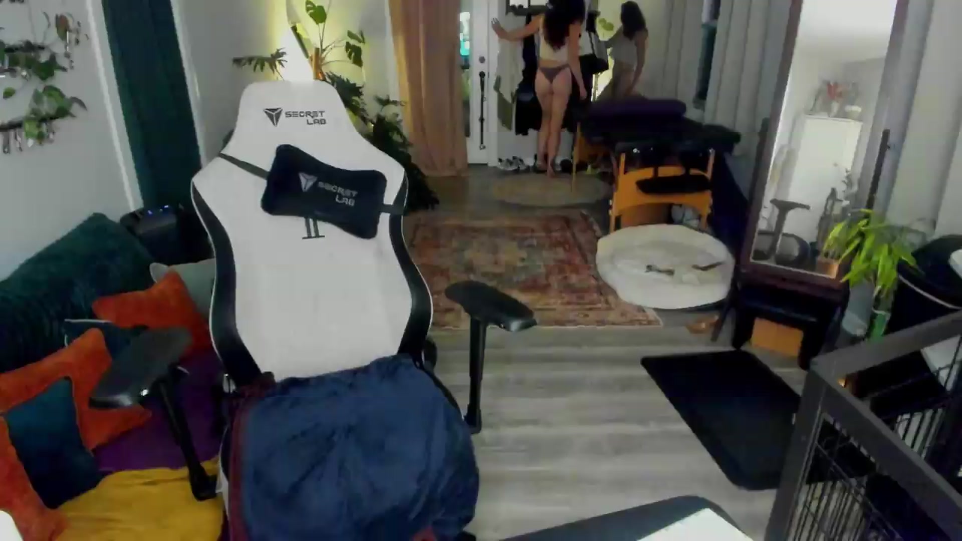 Gallery image thumbnail from She_is_Sam's myfreecams stream on, 06/19/2026, 02:41 image 7 of 20