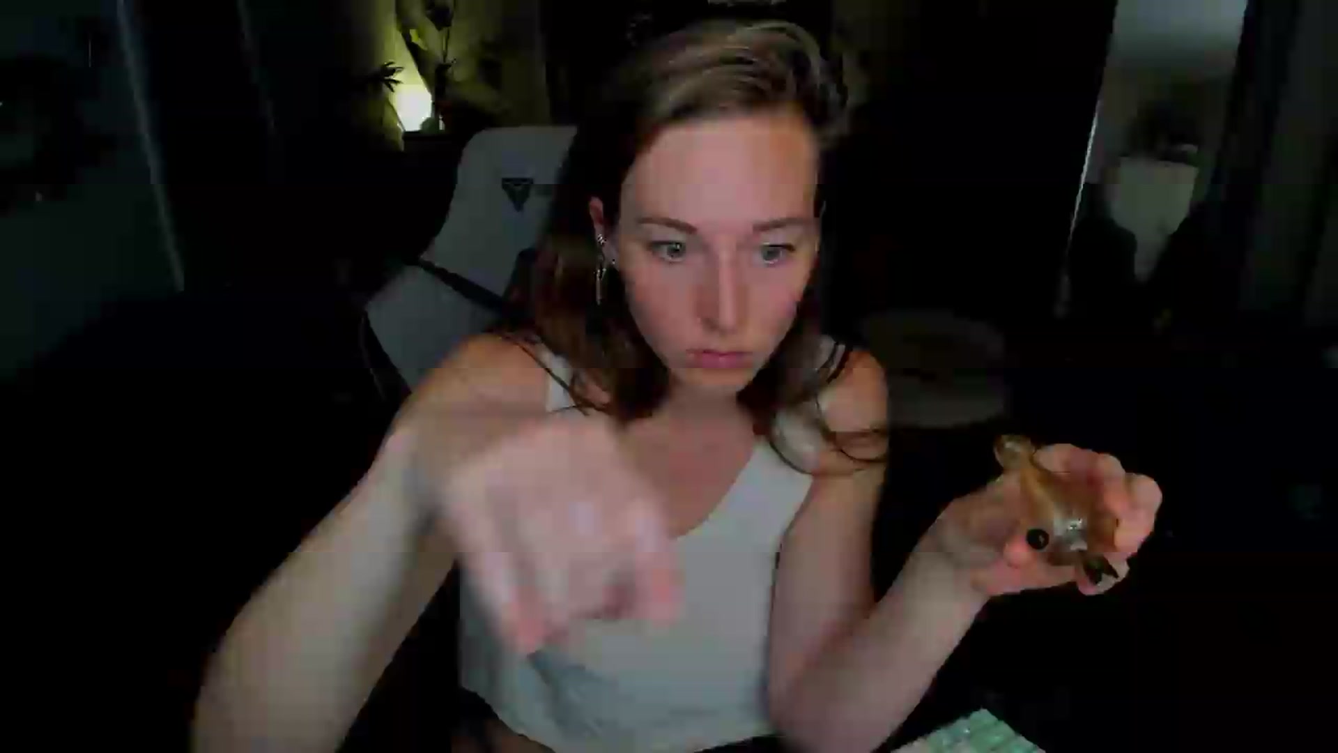 Gallery image thumbnail from She_is_Sam's myfreecams stream on, 06/19/2026, 02:41 image 20 of 20