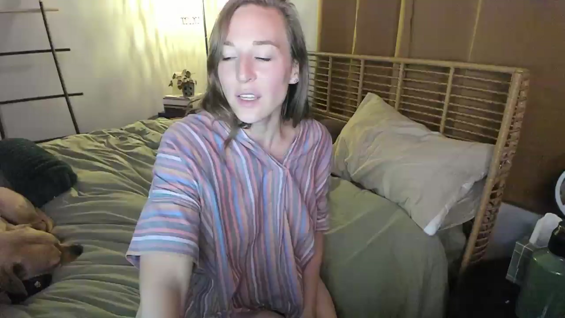 Gallery image thumbnail from She_is_Sam's myfreecams stream on, 07/08/2026, 05:32 image 15 of 20