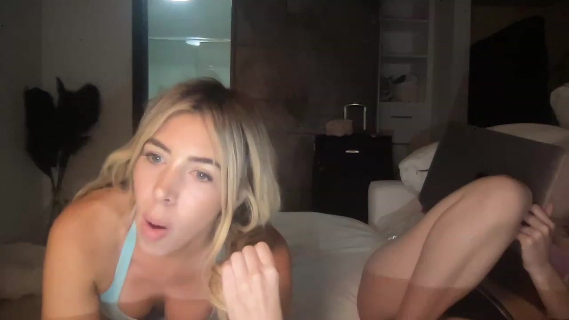 Gallery image thumbnail from Sheisfit22's myfreecams stream on, 02/05/2023, 24:22 image 9 of 20