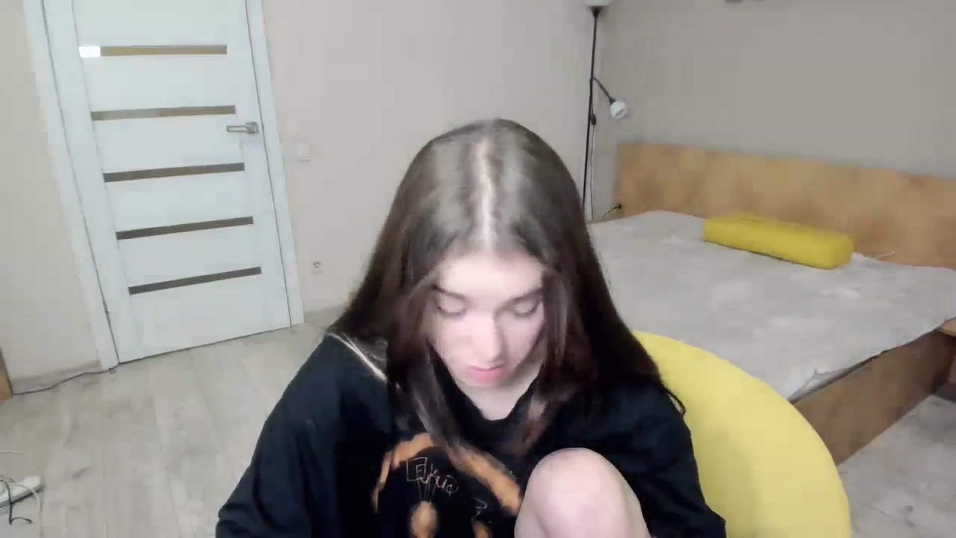 Gallery image thumbnail from ShellyMoon's myfreecams stream on, 12/27/2024, 03:43 image 8 of 20