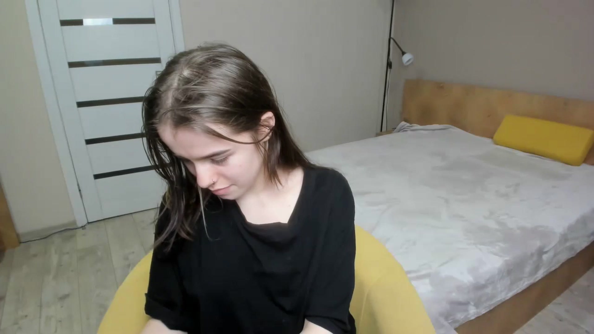Gallery image thumbnail from ShellyMoon's myfreecams stream on, 12/30/2024, 22:25 image 7 of 20