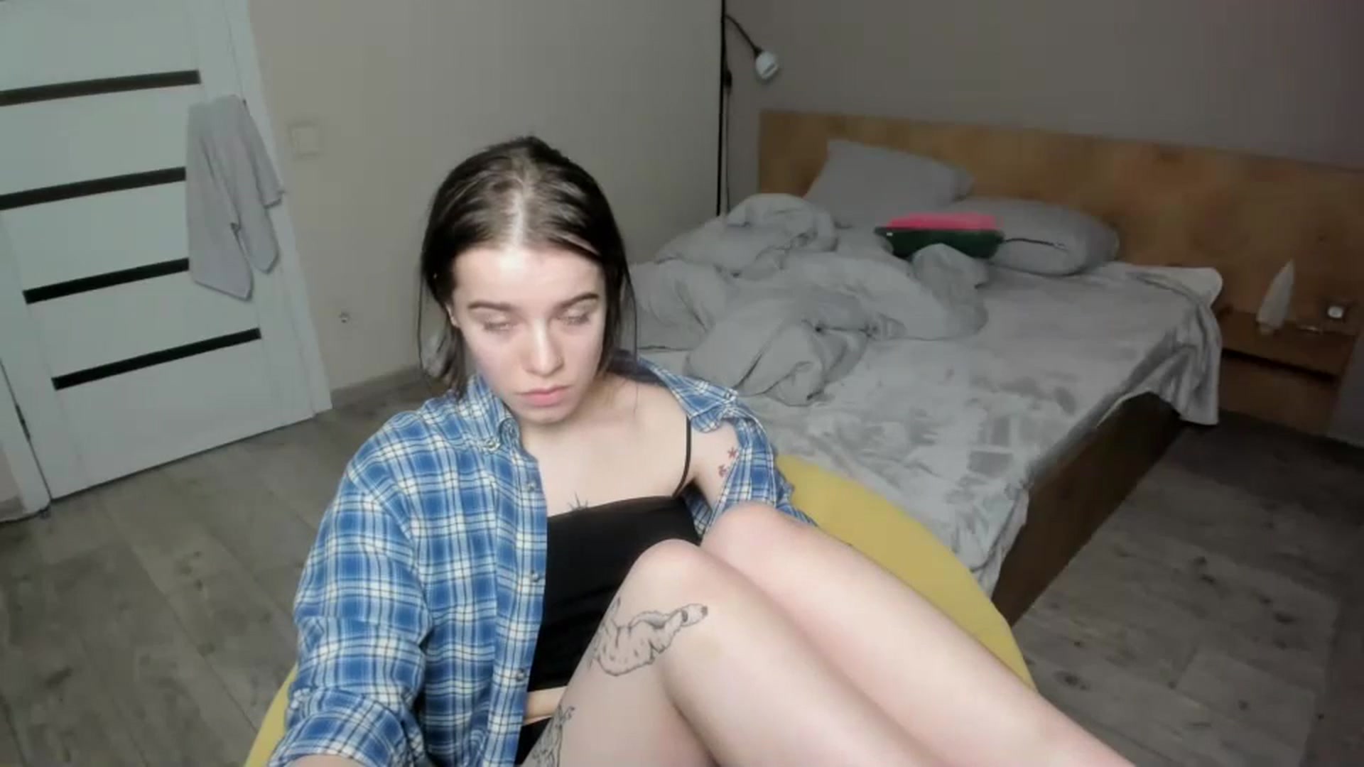 Gallery image thumbnail from ShellyMoon's myfreecams stream on, 01/06/2025, 16:15 image 8 of 20