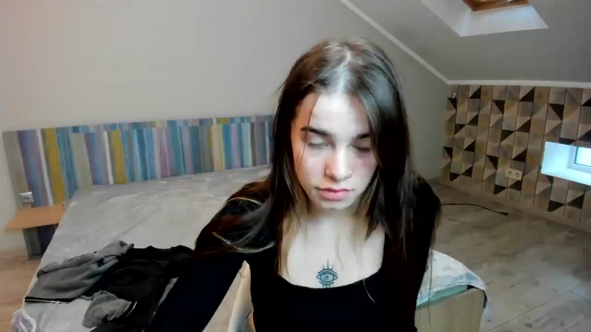 Gallery image thumbnail from ShellyMoon's myfreecams stream on, 01/08/2025, 11:32 image 2 of 20