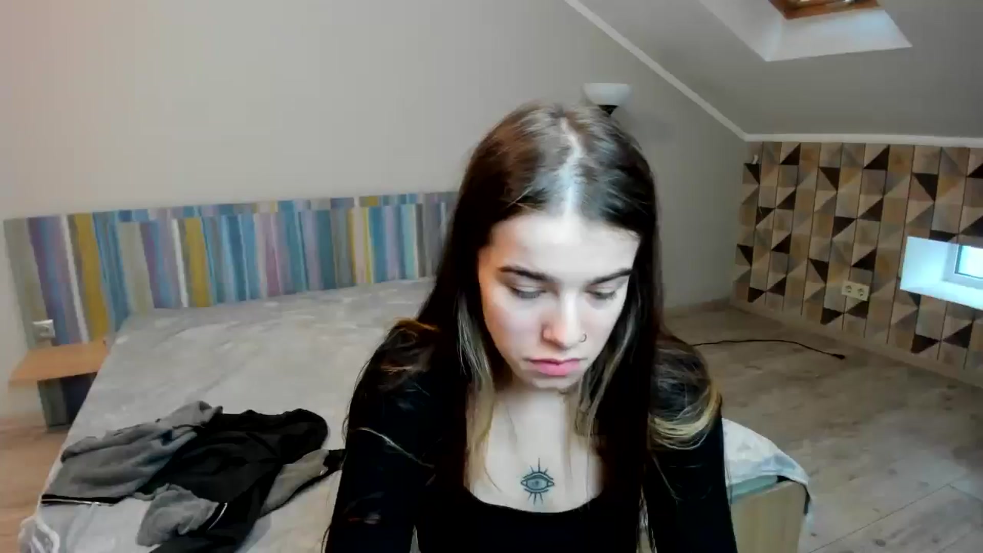 Gallery image thumbnail from ShellyMoon's myfreecams stream on, 01/08/2025, 11:32 image 6 of 20