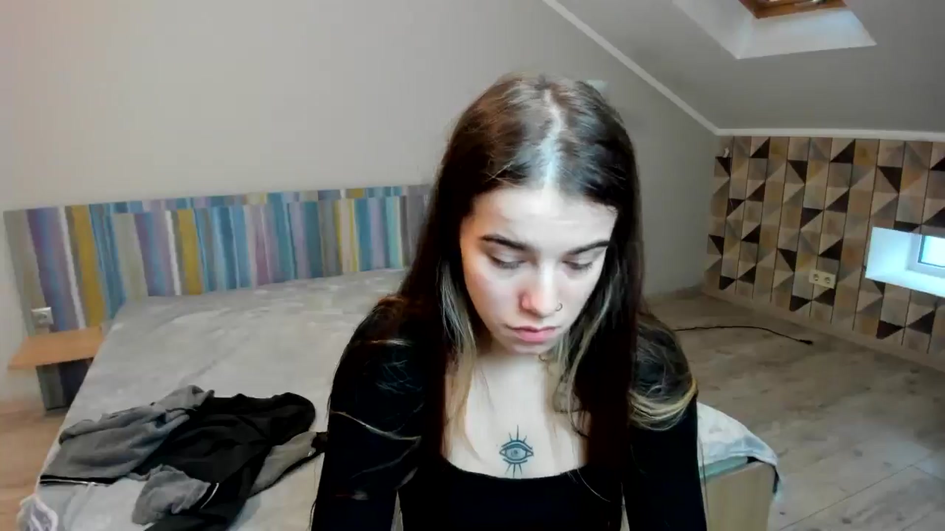 Gallery image thumbnail from ShellyMoon's myfreecams stream on, 01/08/2025, 11:32 image 7 of 20