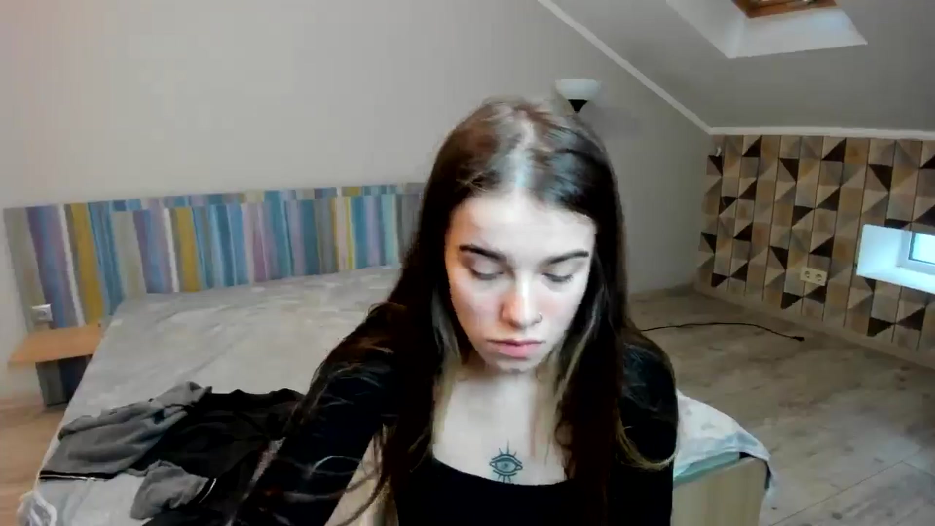 Gallery image thumbnail from ShellyMoon's myfreecams stream on, 01/08/2025, 11:32 image 10 of 20